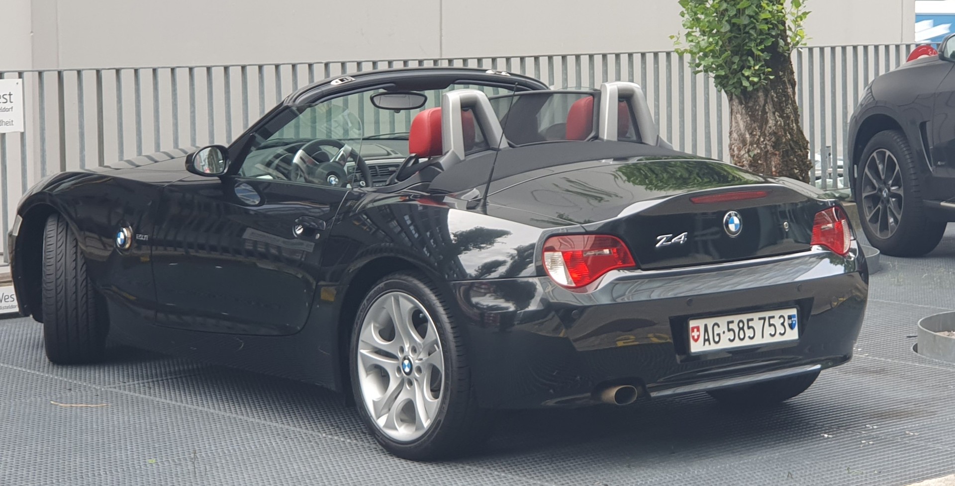 BMW Z4 2.0i Roadster-image-5
