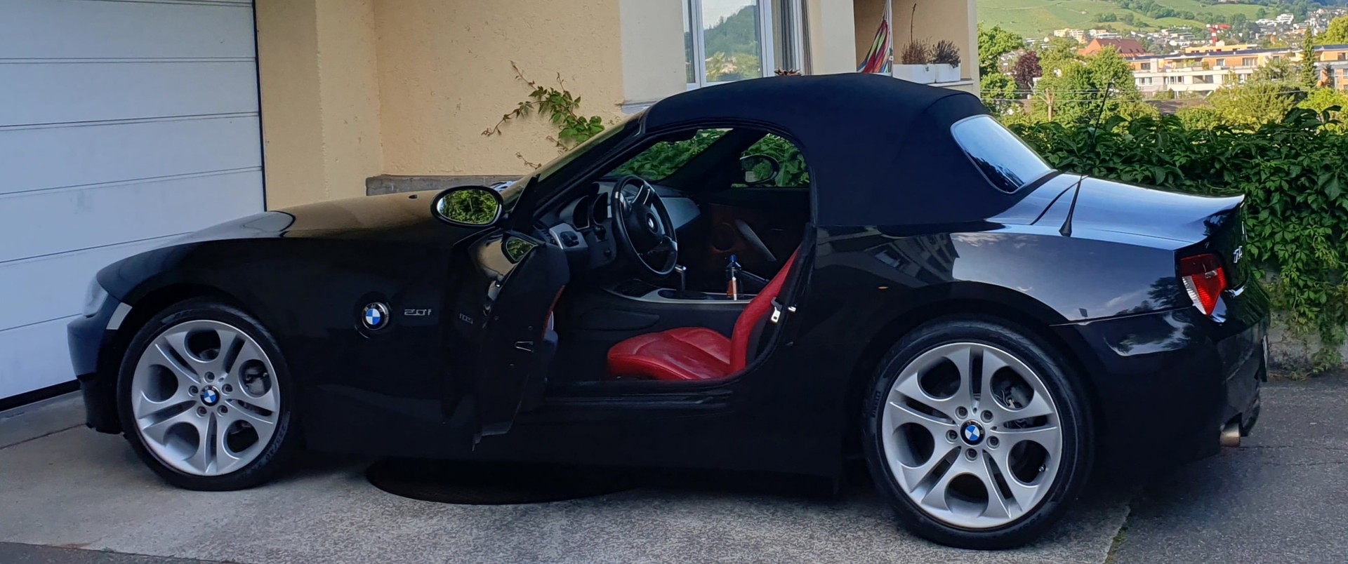 BMW Z4 2.0i Roadster-image-3