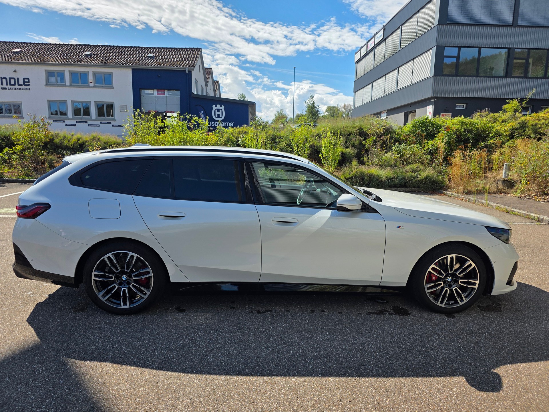 BMW 540d xDrive 48V Touring M Sport Pro Steptronic-image-3