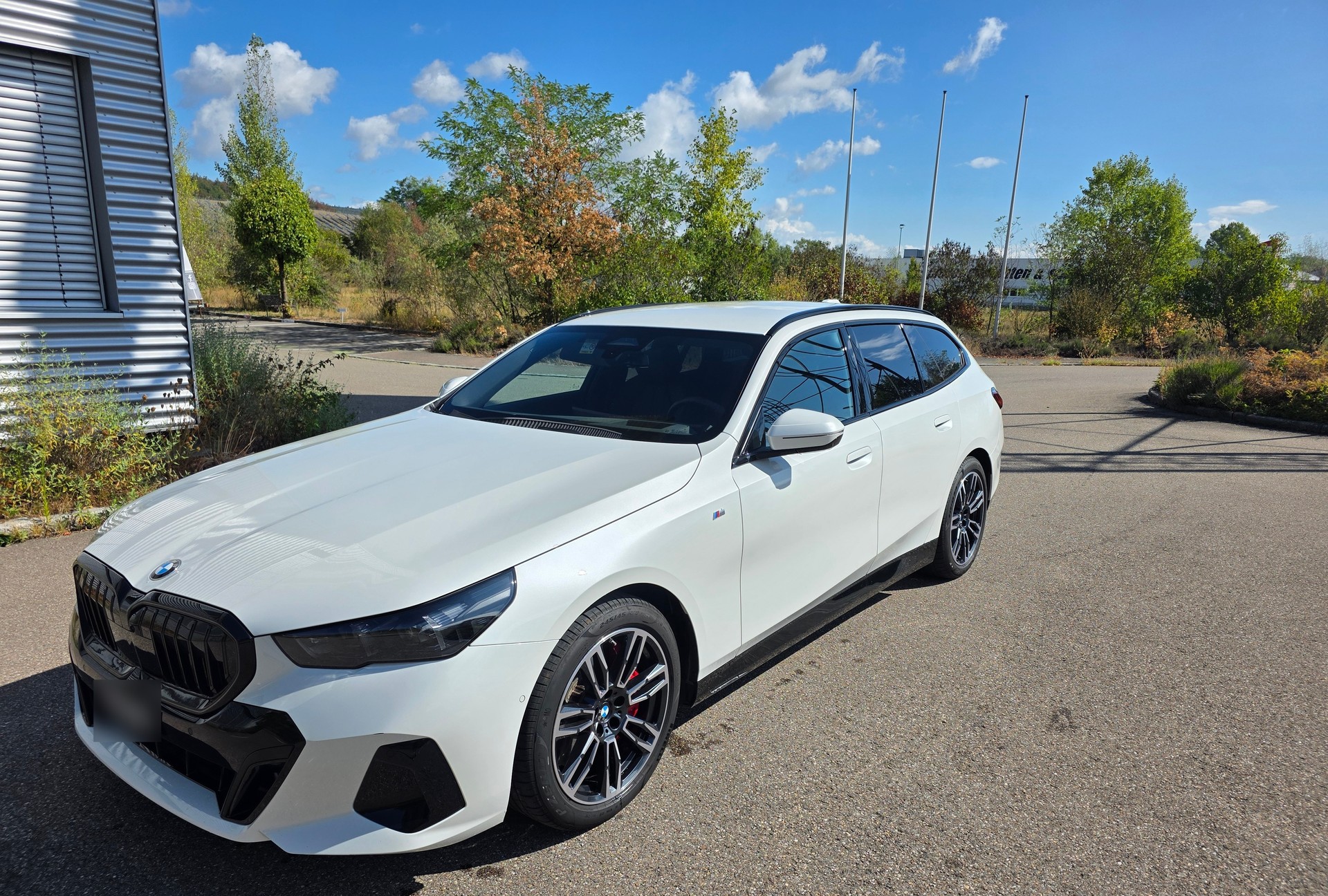 BMW 540d xDrive 48V Touring M Sport Pro Steptronic-image-0