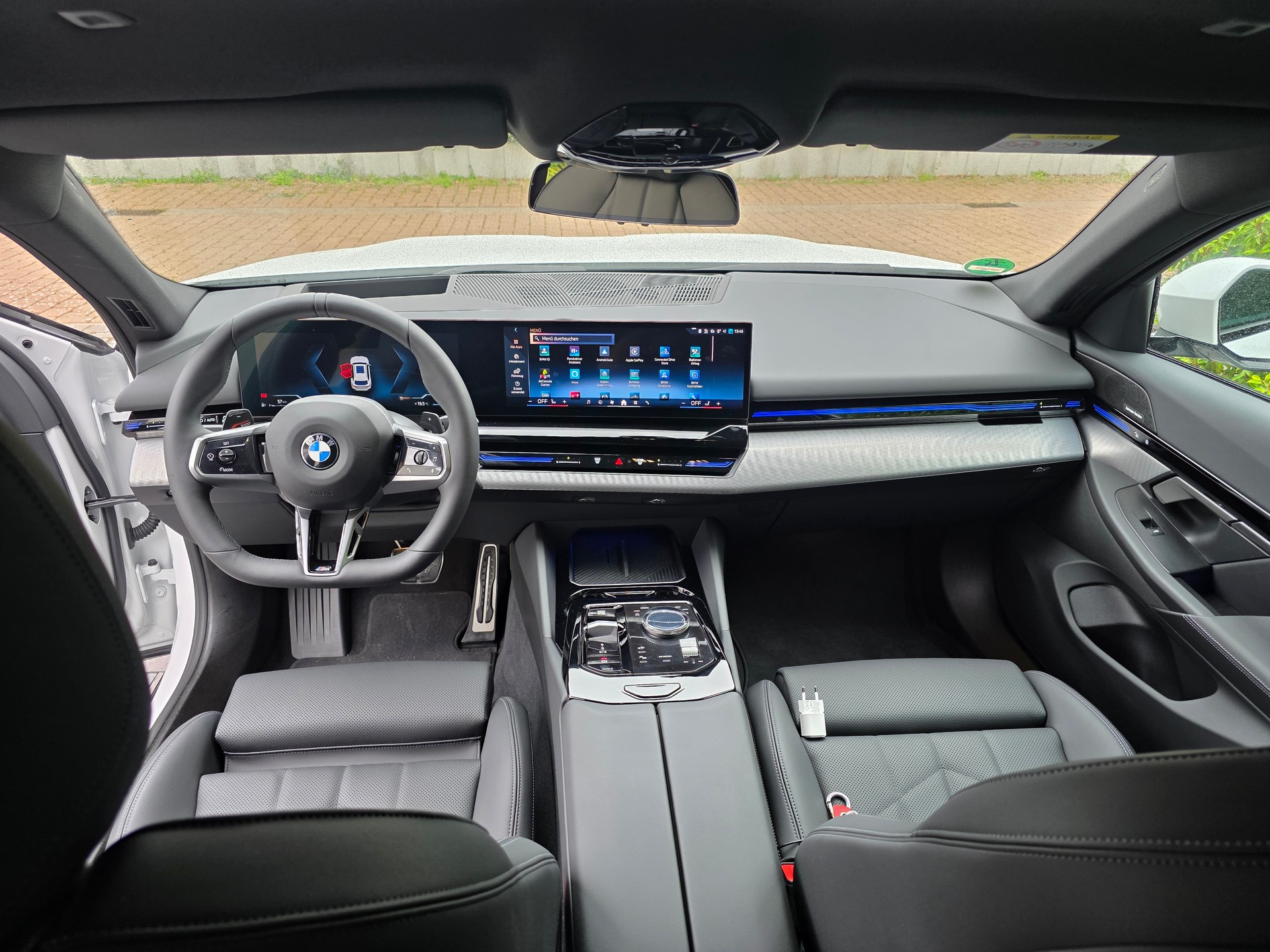 BMW 540d xDrive 48V Touring M Sport Pro Steptronic-image-5