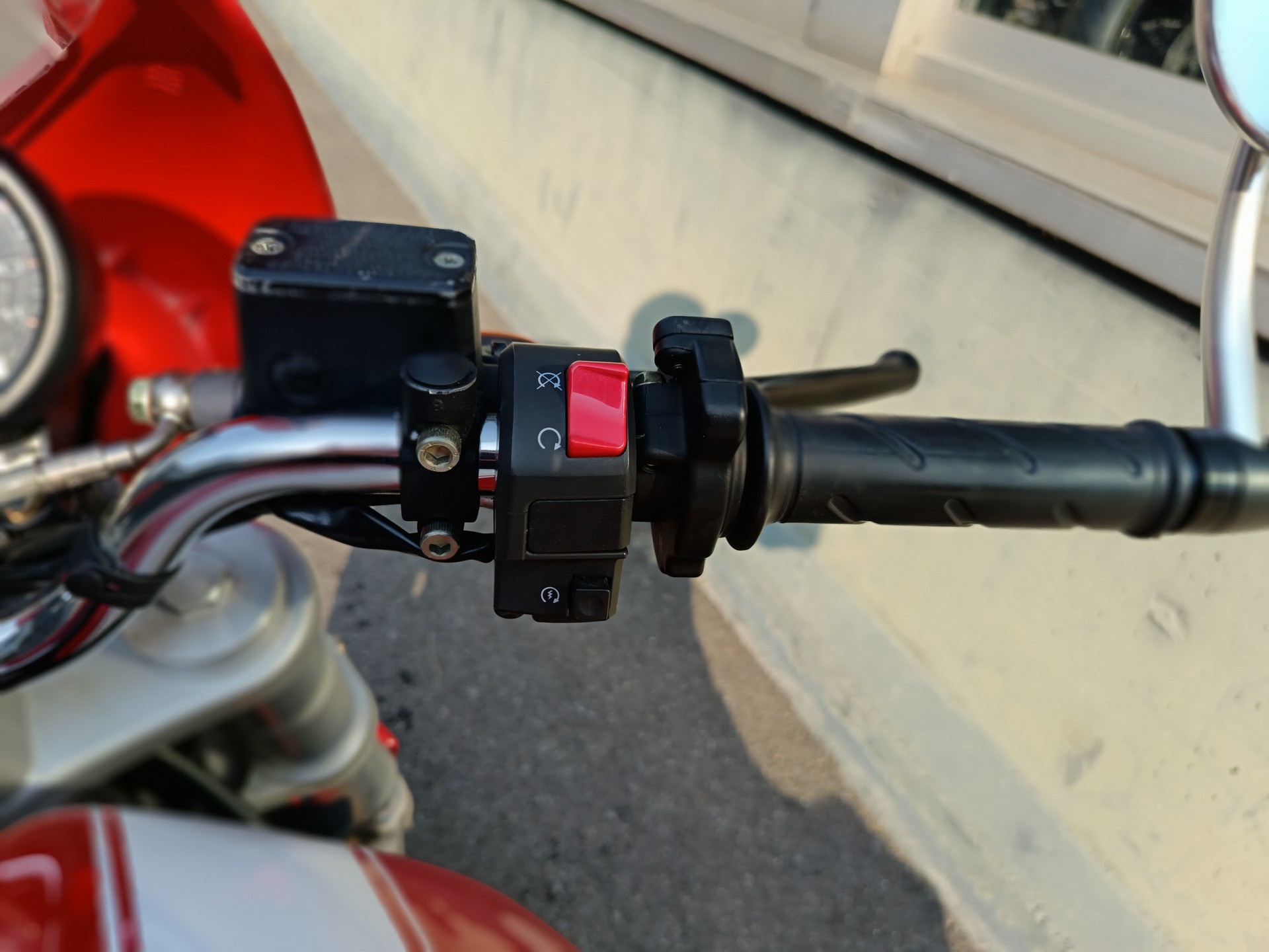 DUCATI Monster 800 i.e.-image-6