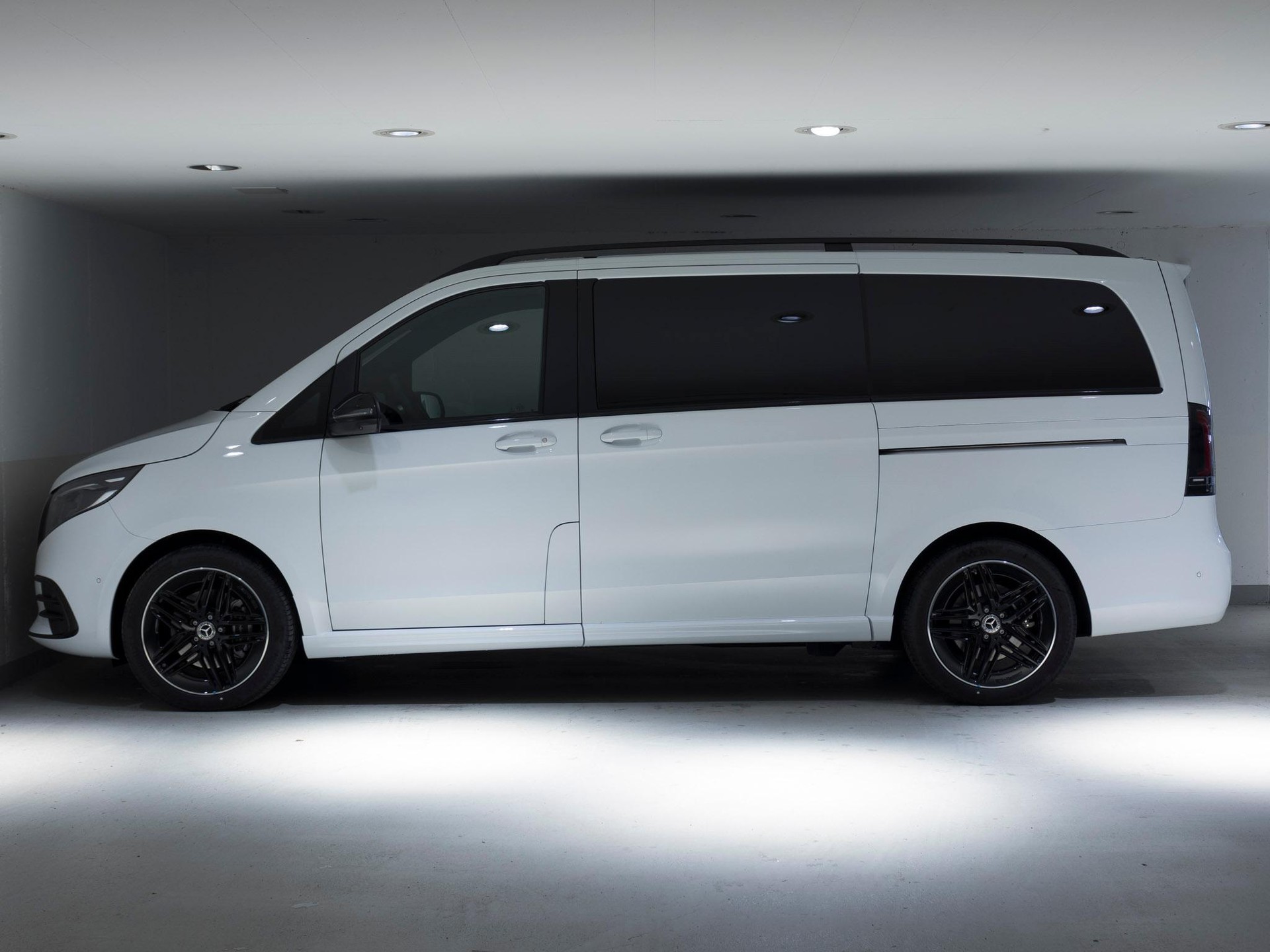 MERCEDES-BENZ V 300 d 4MATIC Exclusive lang-image-5