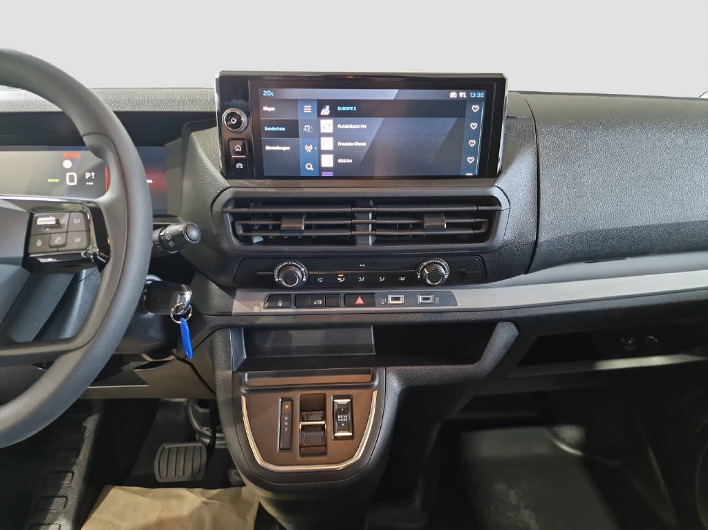 PEUGEOT e-Expert Kaw. Long 75 kWh 136 PS Premium-image-9
