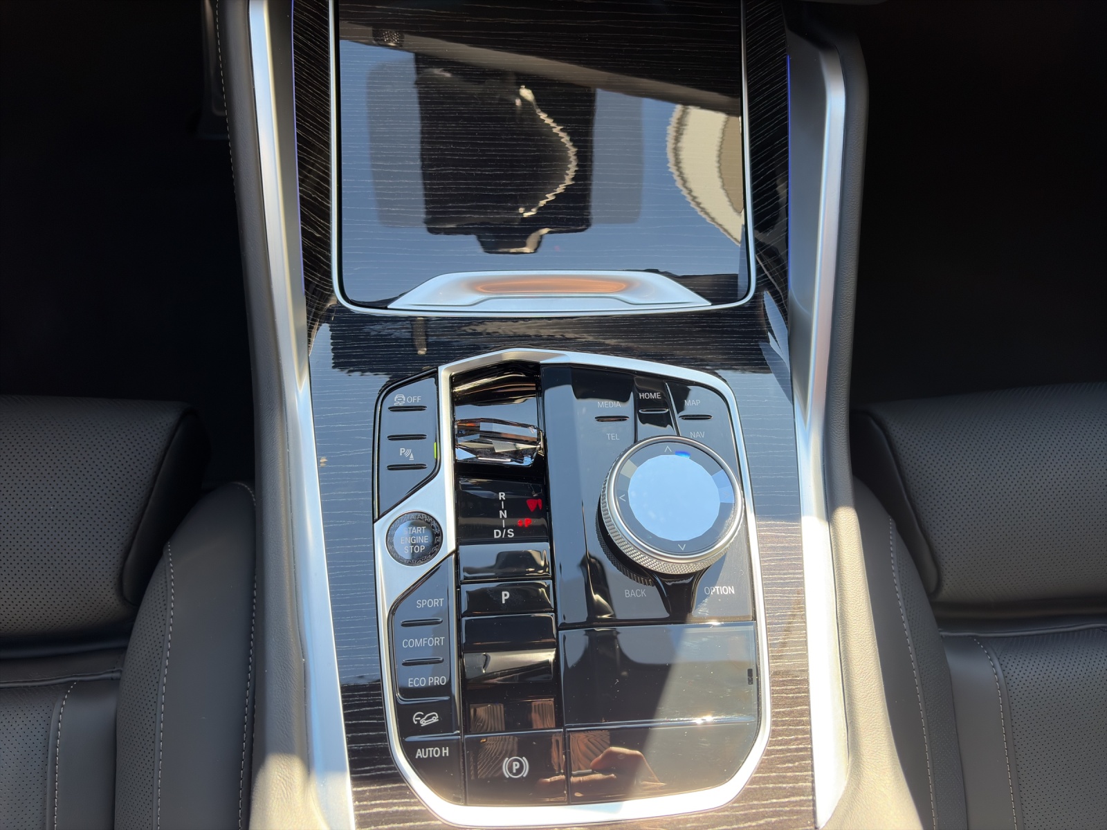 BMW X6 M60i xDrive-image-11