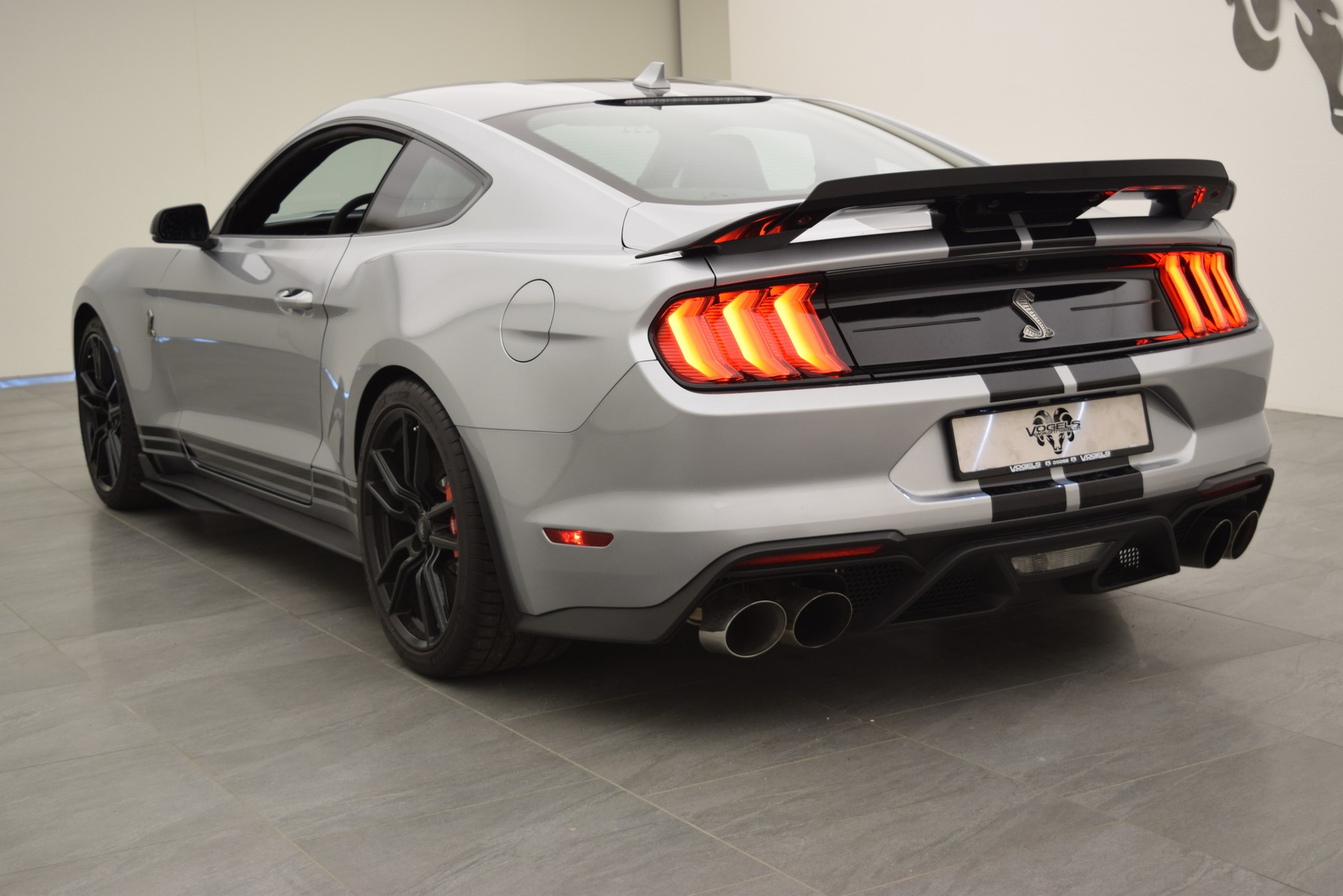 FORD Mustang GT500 Shelby-image-7
