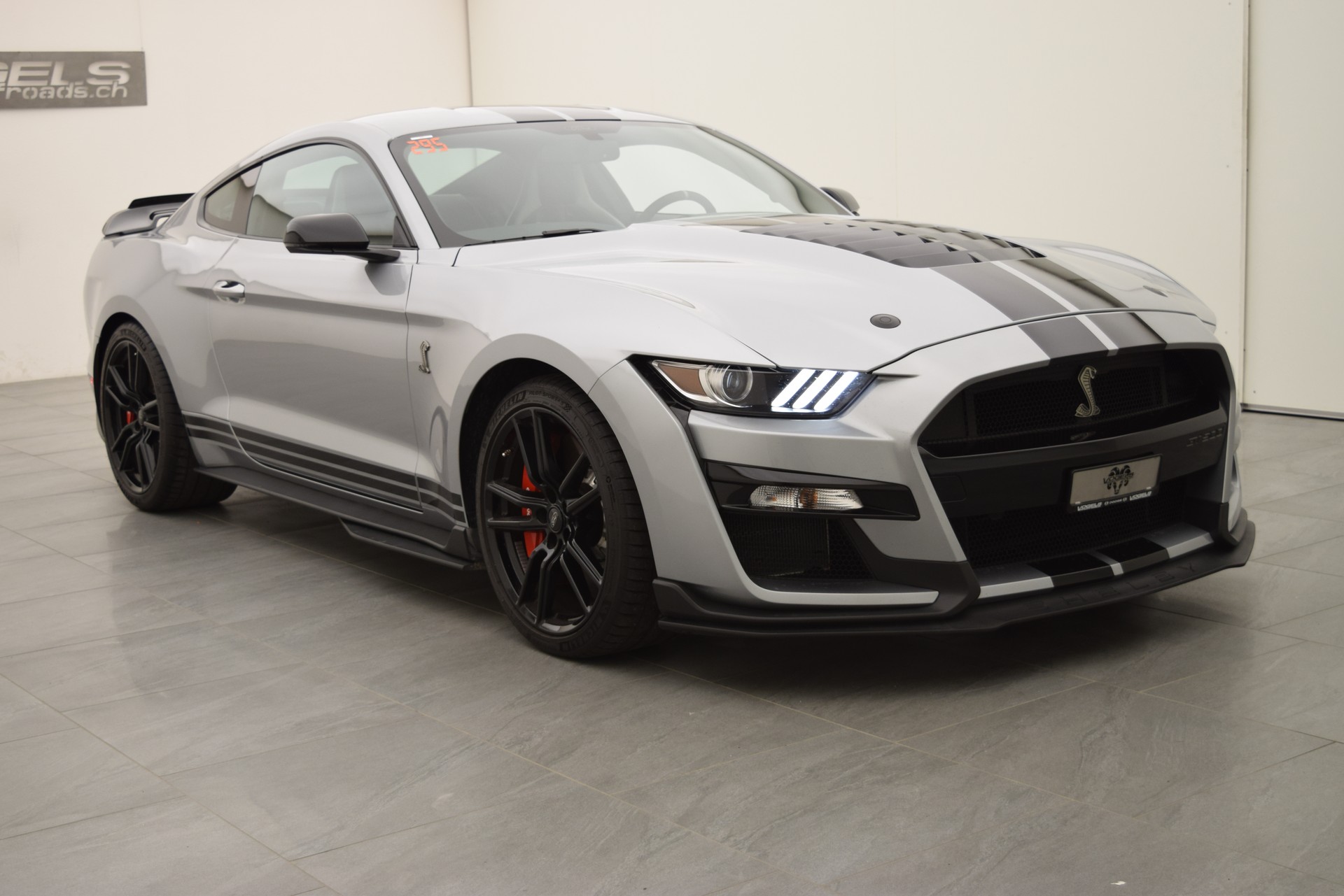 FORD Mustang GT500 Shelby-image-3