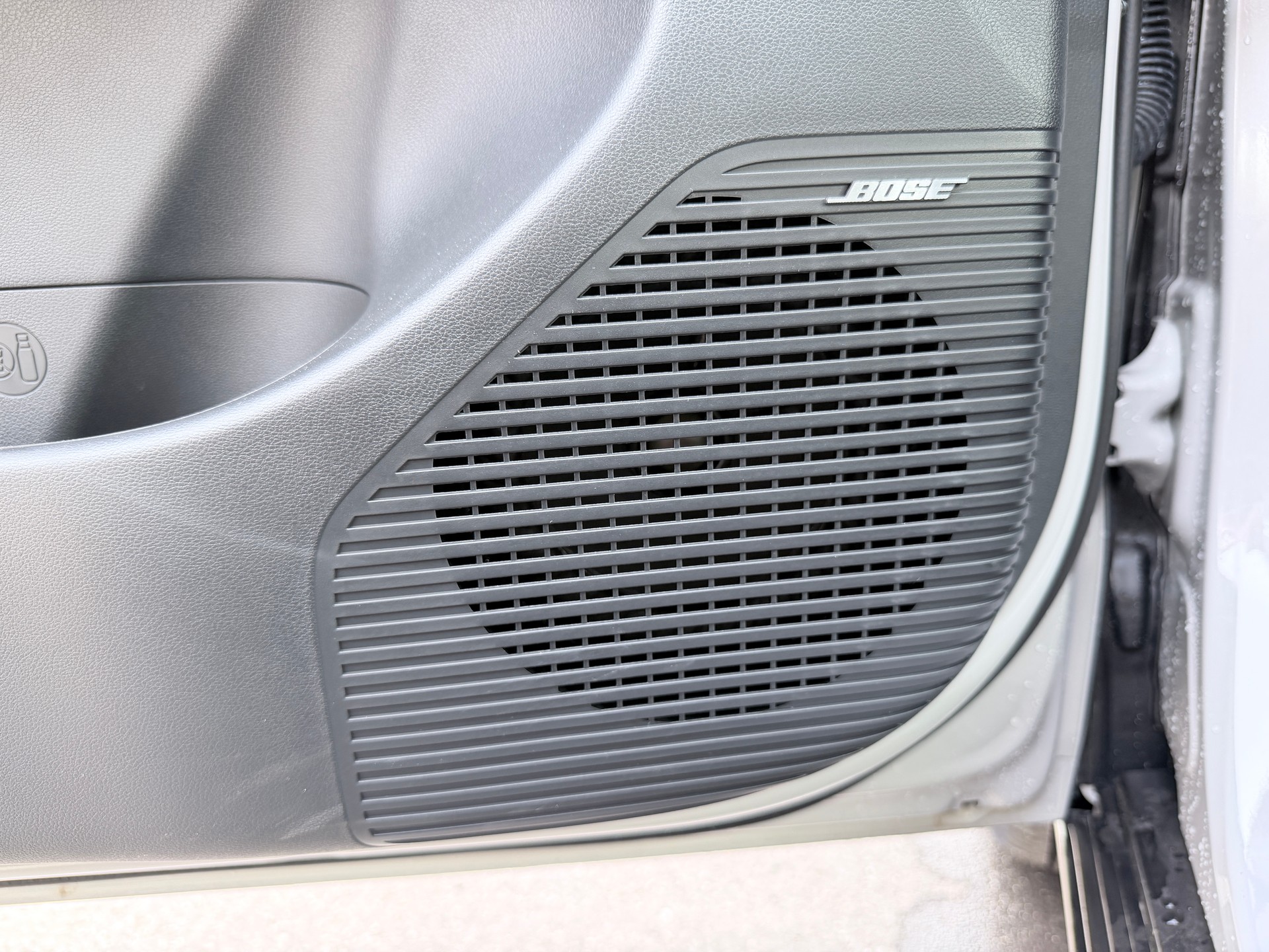 HYUNDAI Kona 1.6 GDi HEV Vertex DCT-image-18