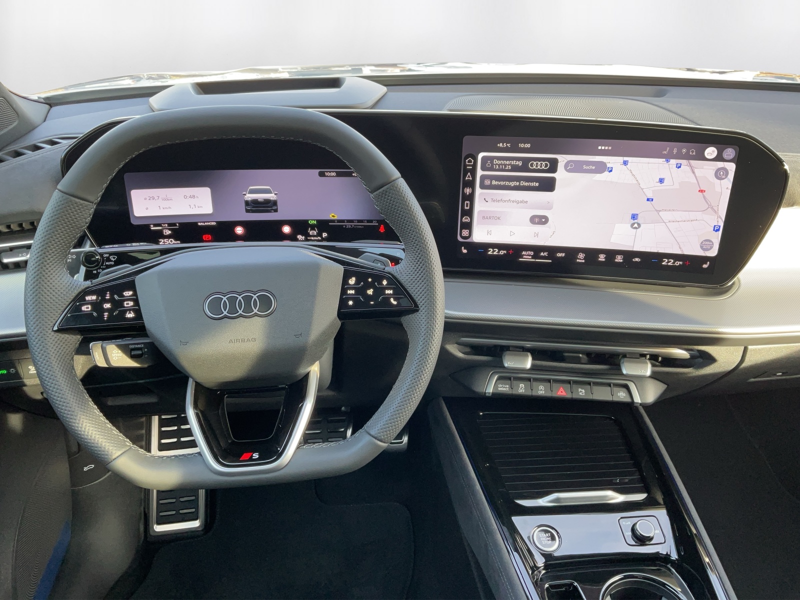 AUDI Q3 SUV 110 kW TFSI S tronic-image-6