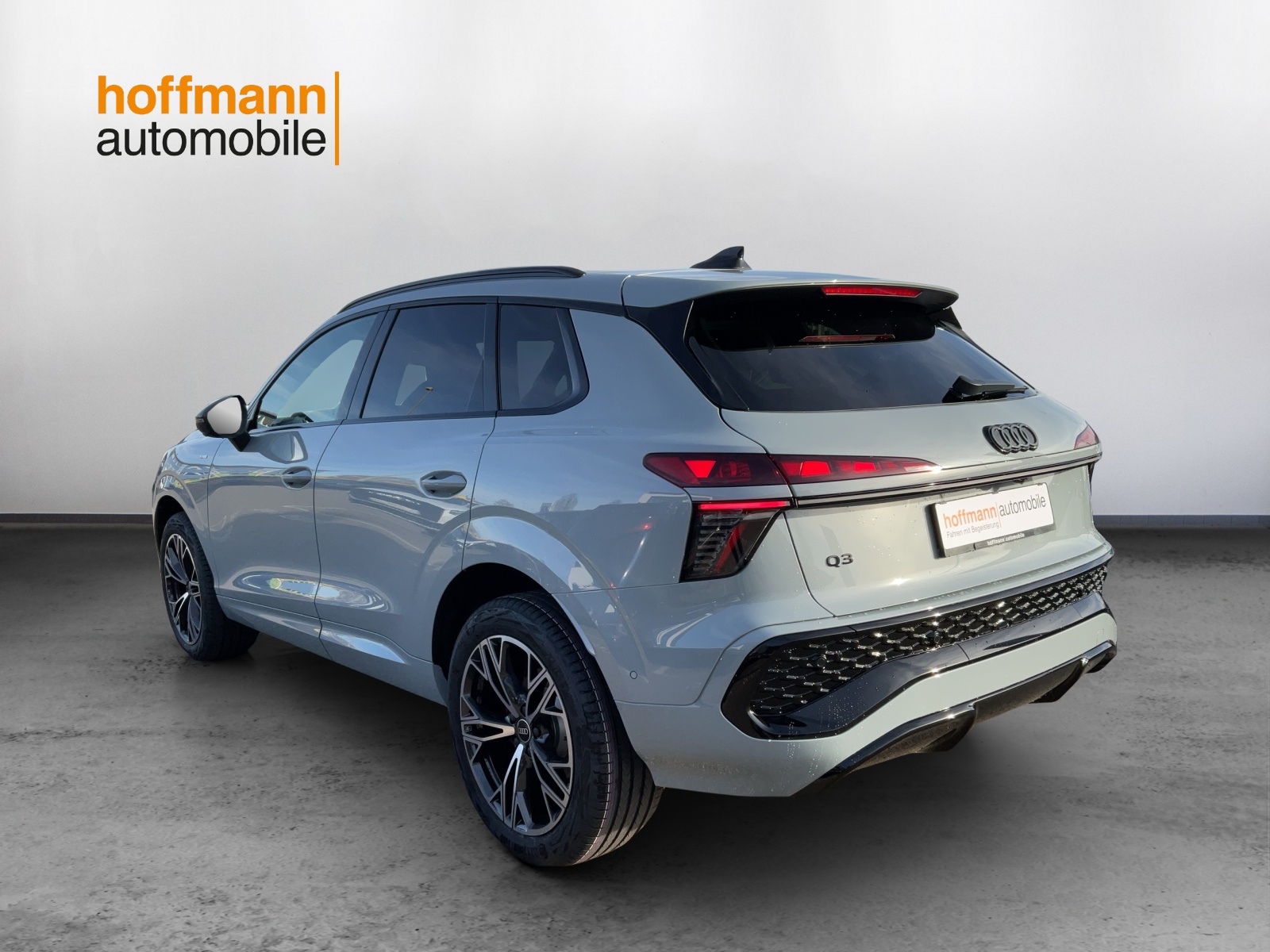 AUDI Q3 SUV 110 kW TFSI S tronic-image-5