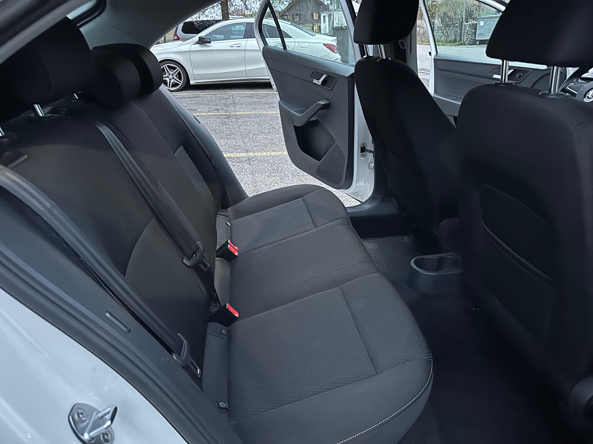 SKODA Rapid 1.4 TSI Elegance DSG-image-10