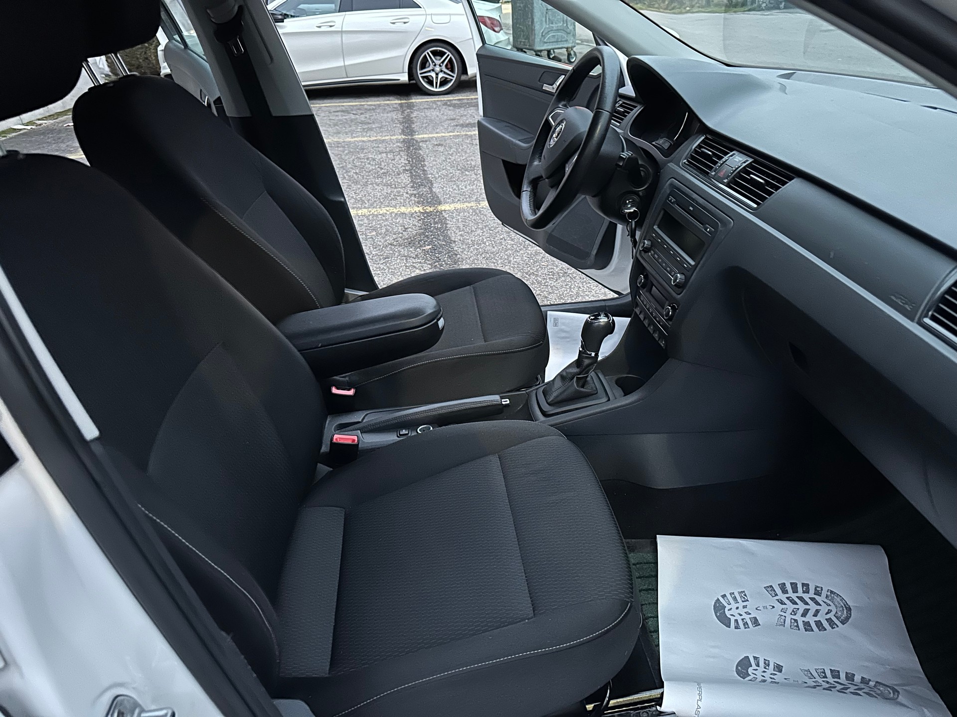 SKODA Rapid 1.4 TSI Elegance DSG-image-12
