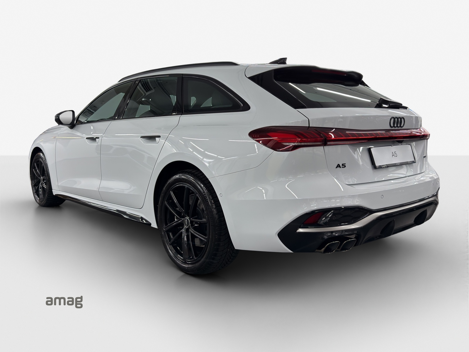 AUDI A5 Avant TDI quattro 150 kW Attraction S tronic-image-2