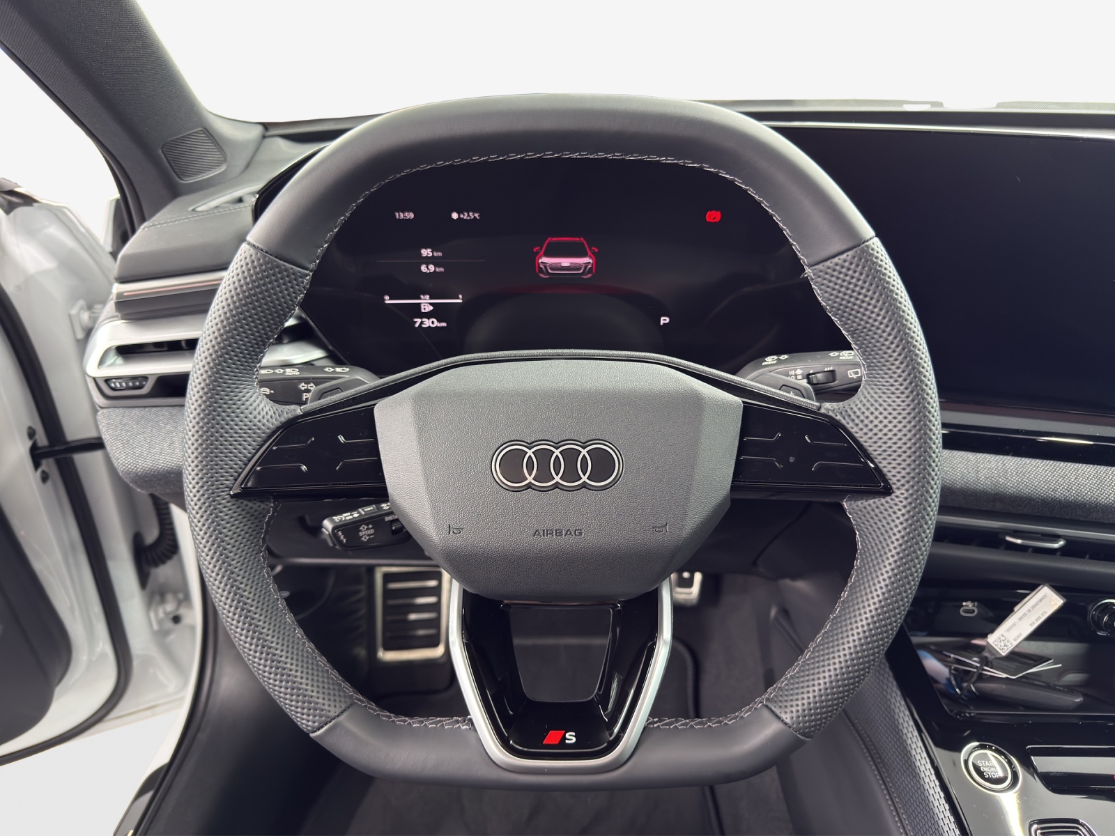 AUDI A5 Avant TDI quattro 150 kW Attraction S tronic-image-9