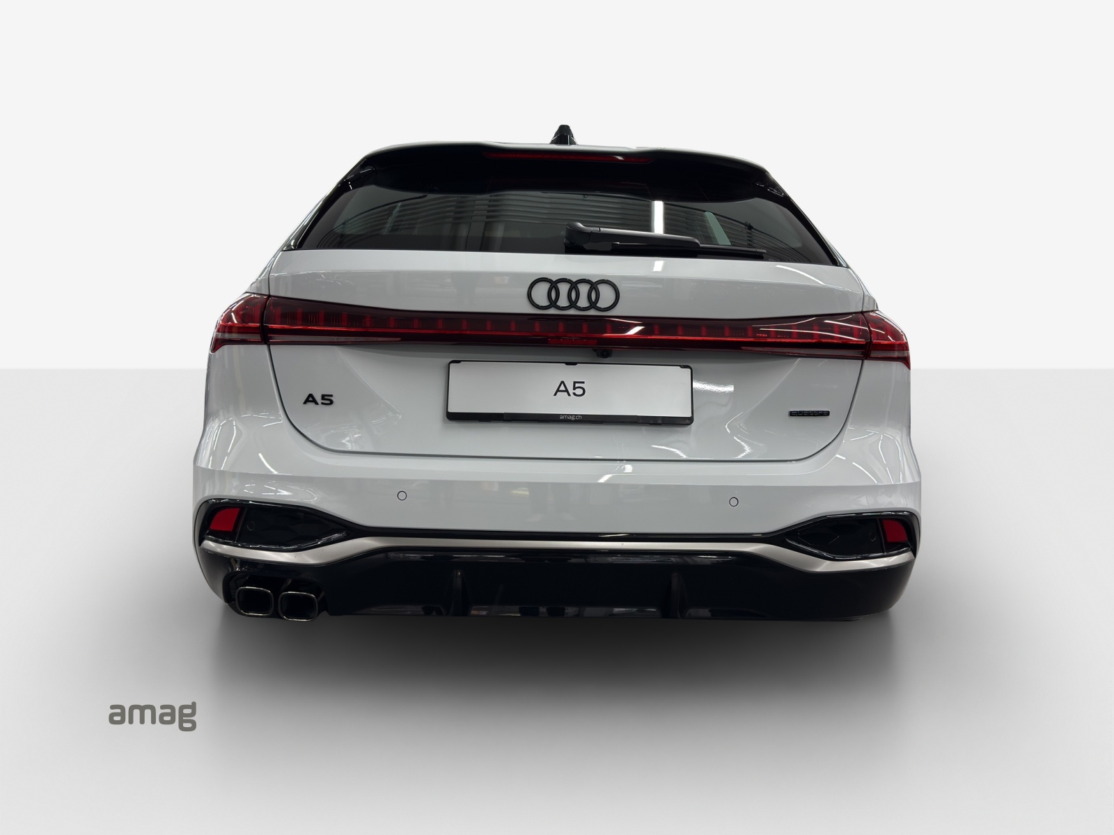 AUDI A5 Avant TDI quattro 150 kW Attraction S tronic-image-3