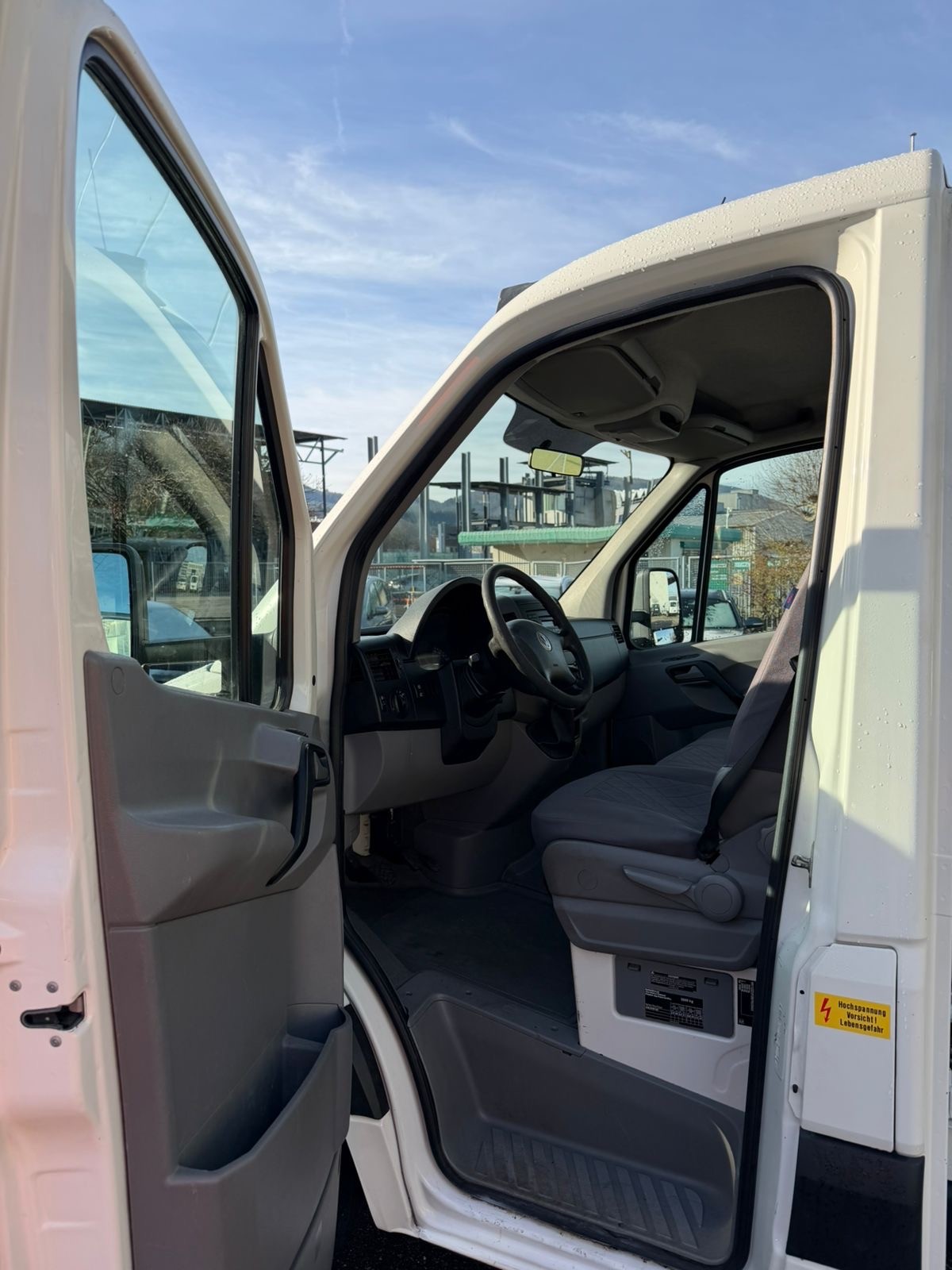 VW Crafter 35 2.5 BlueTDI 136 PS-image-9