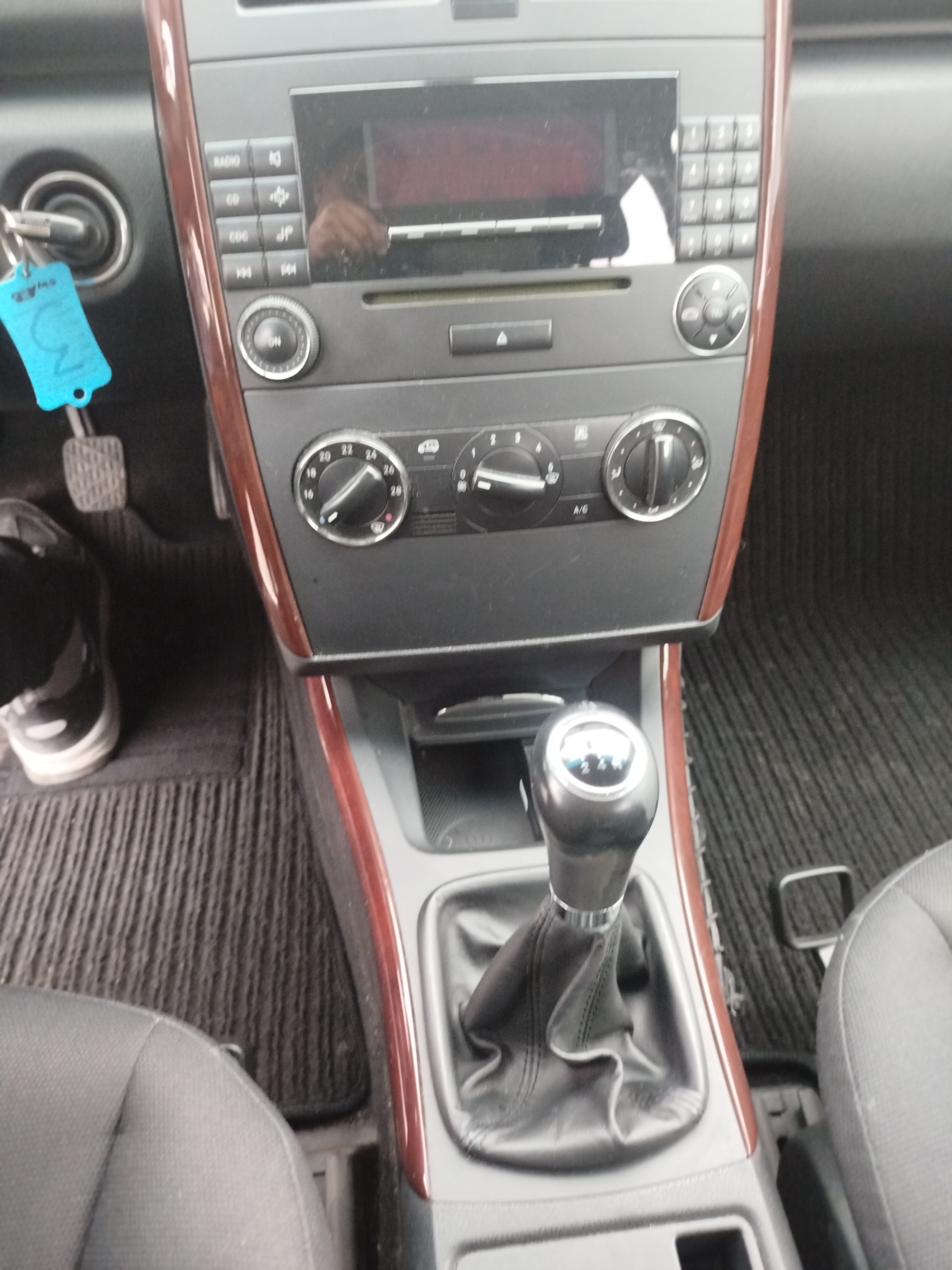 MERCEDES-BENZ A 170-image-10