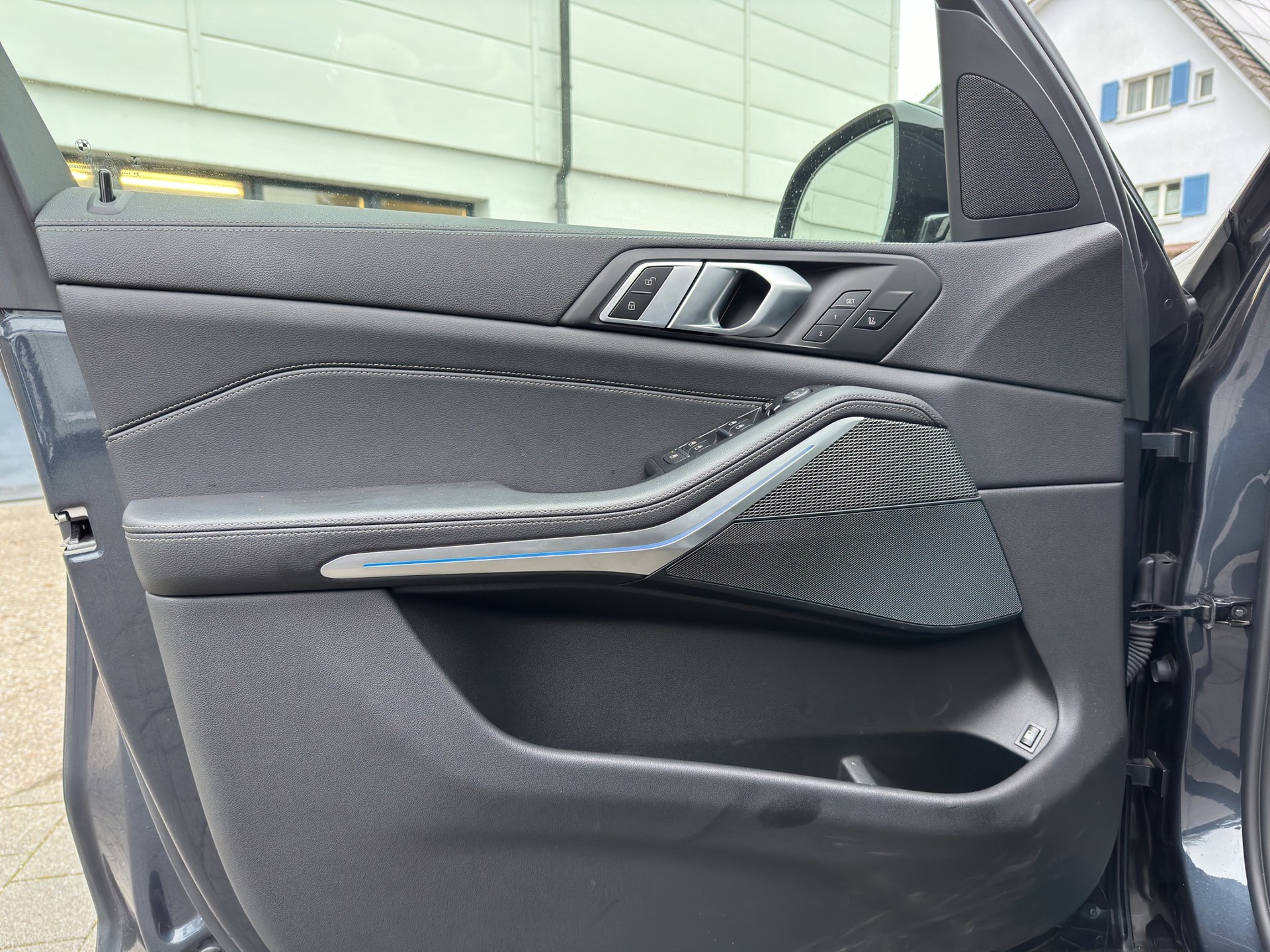 BMW X5 xDrive45e M Sport Steptronic-image-12