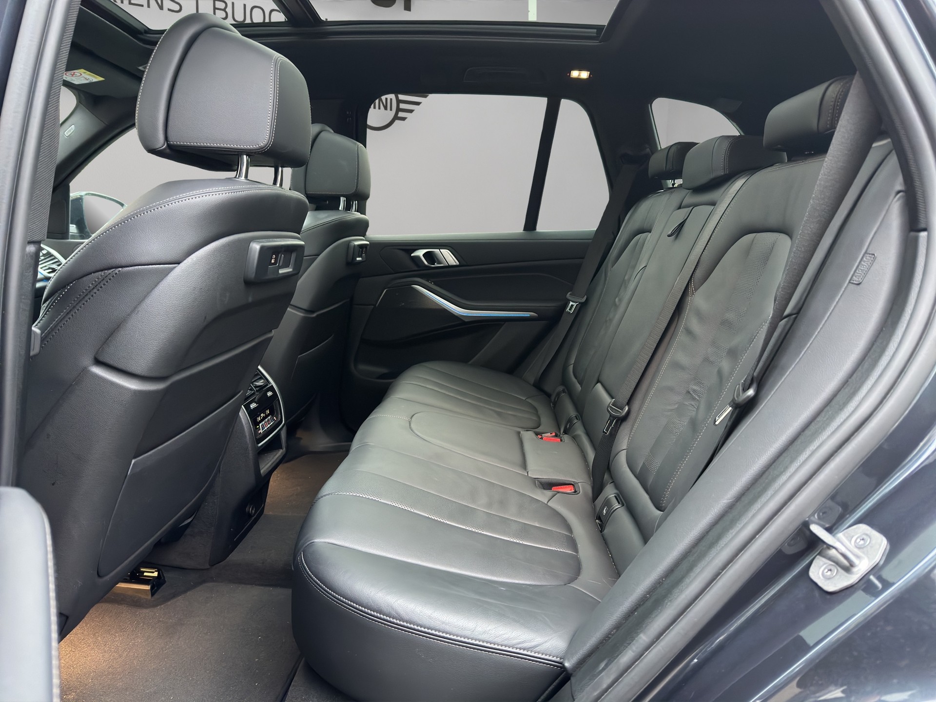 BMW X5 xDrive45e M Sport Steptronic-image-19