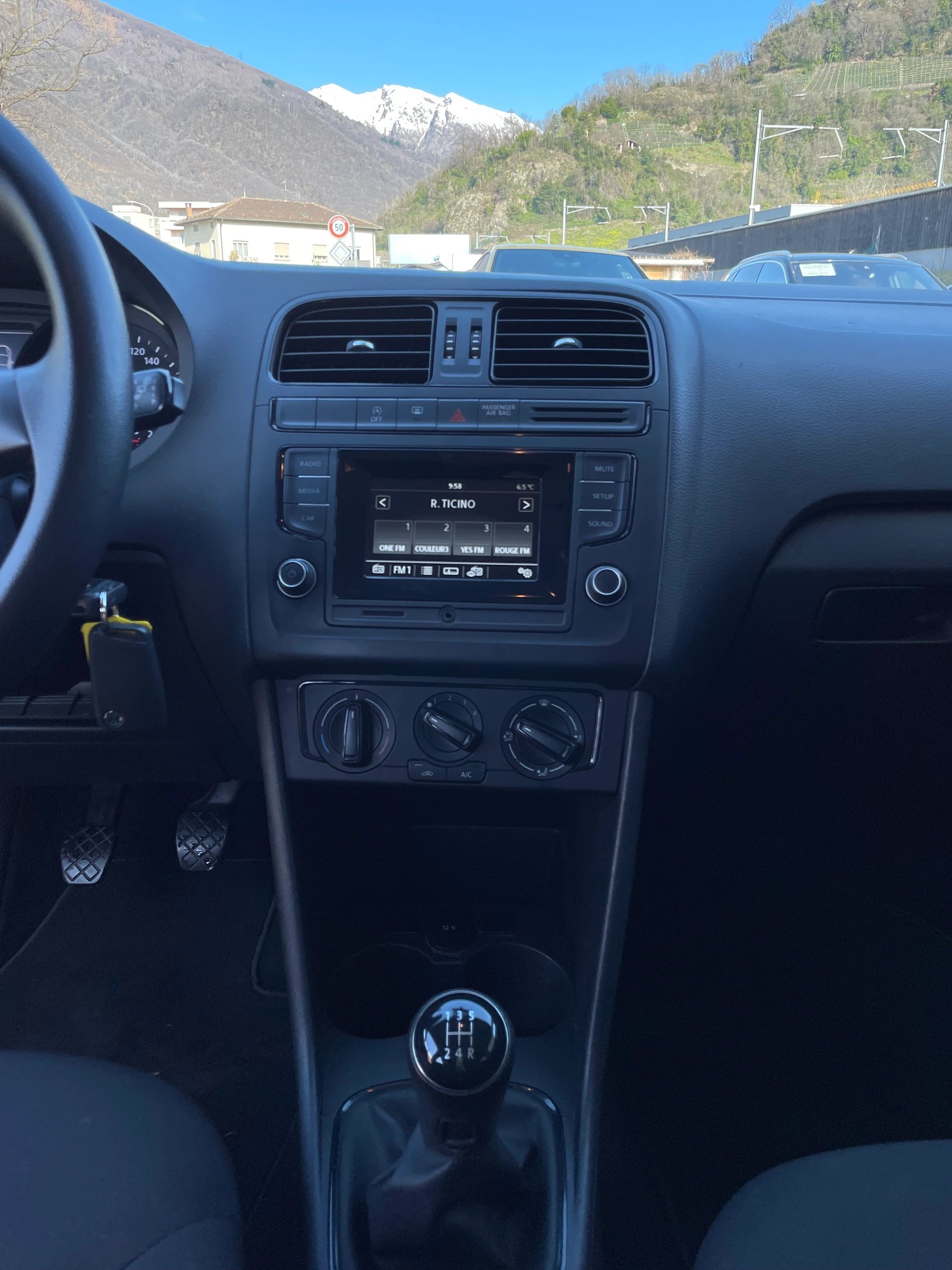 VW Polo 1.0 BMT Comfortline-image-12