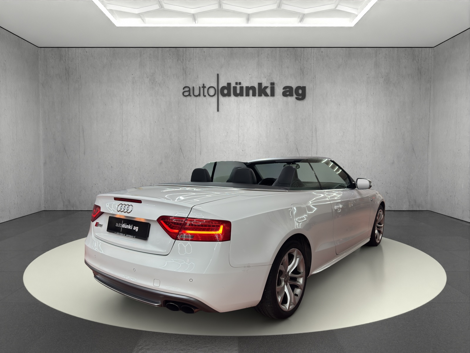 AUDI S5 Cabrio 3.0 TFSI quattro S-tronic-image-2