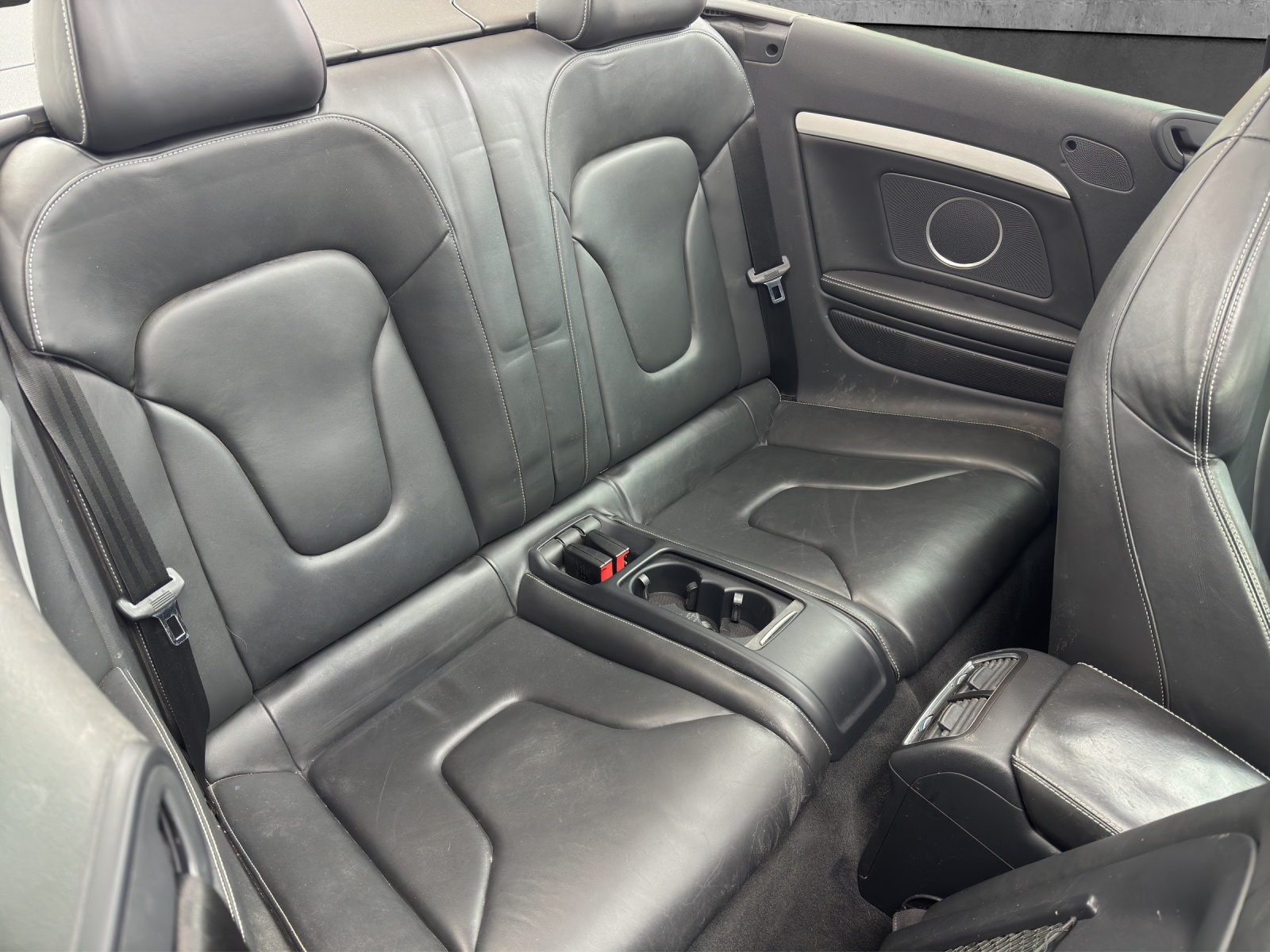 AUDI S5 Cabrio 3.0 TFSI quattro S-tronic-image-11