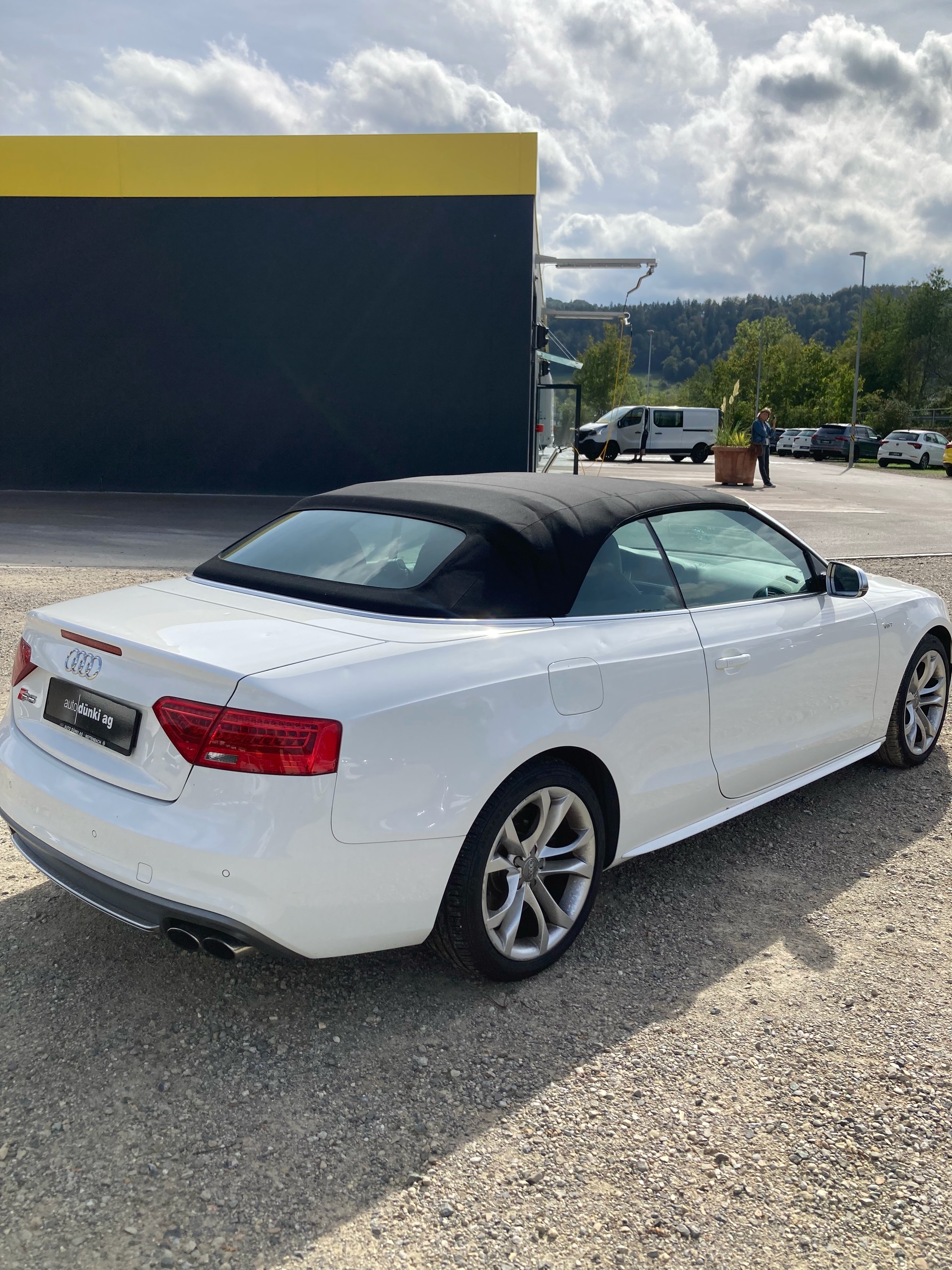 AUDI S5 Cabrio 3.0 TFSI quattro S-tronic-image-4
