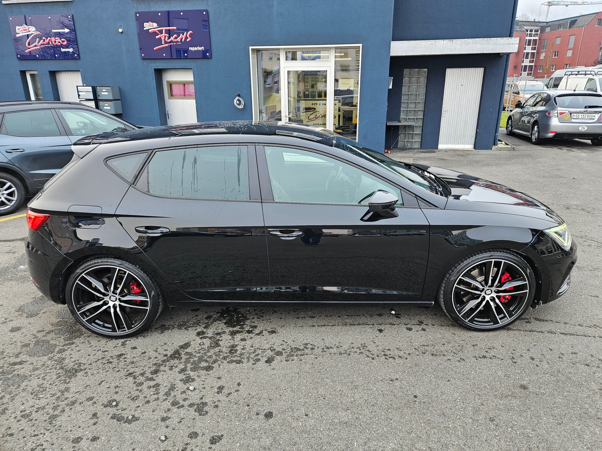SEAT Leon 2.0 TSI Cupra 300-image-4