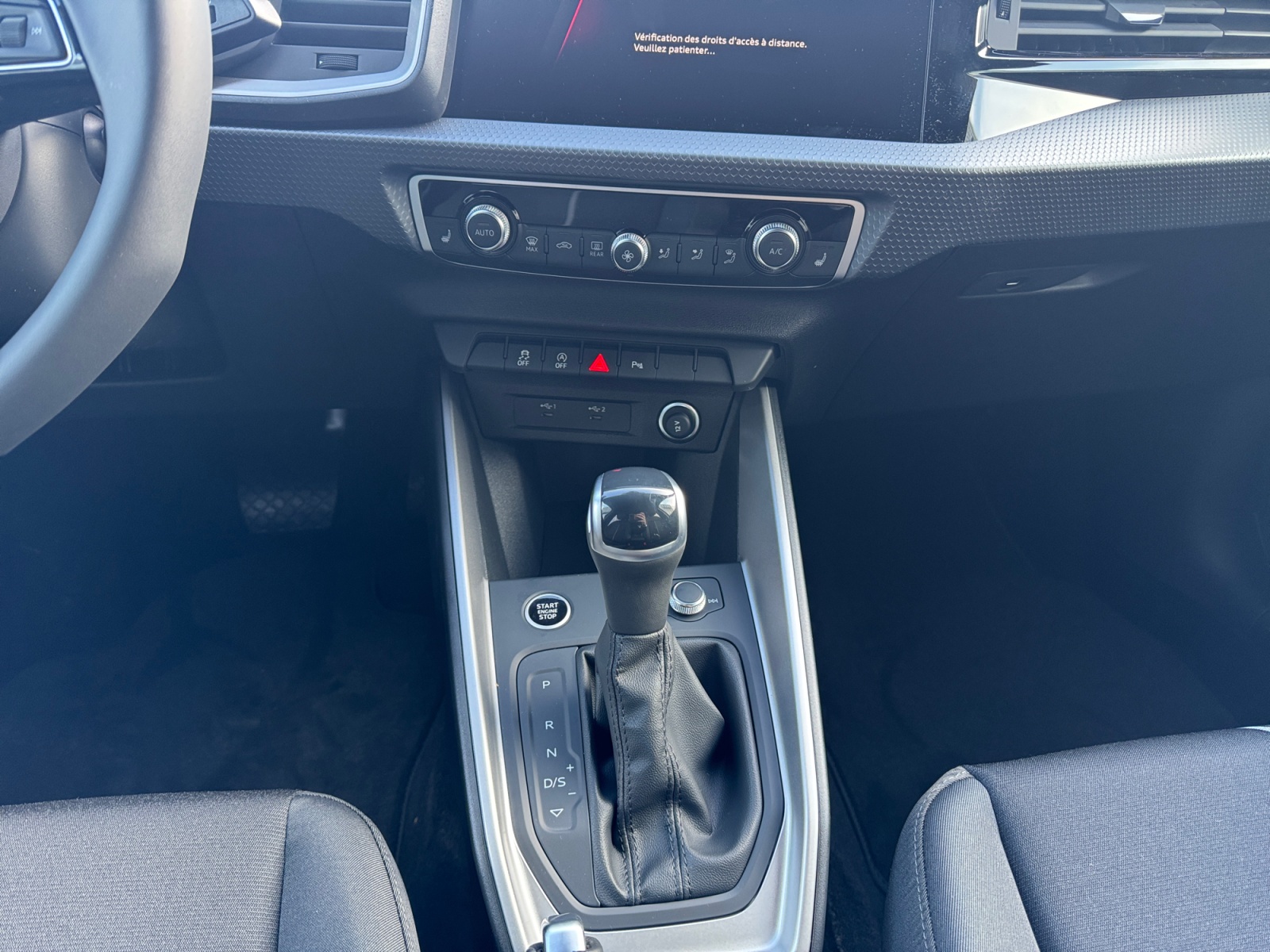 AUDI A1 Sportback 30 TFSI Attraction S-tronic-image-10