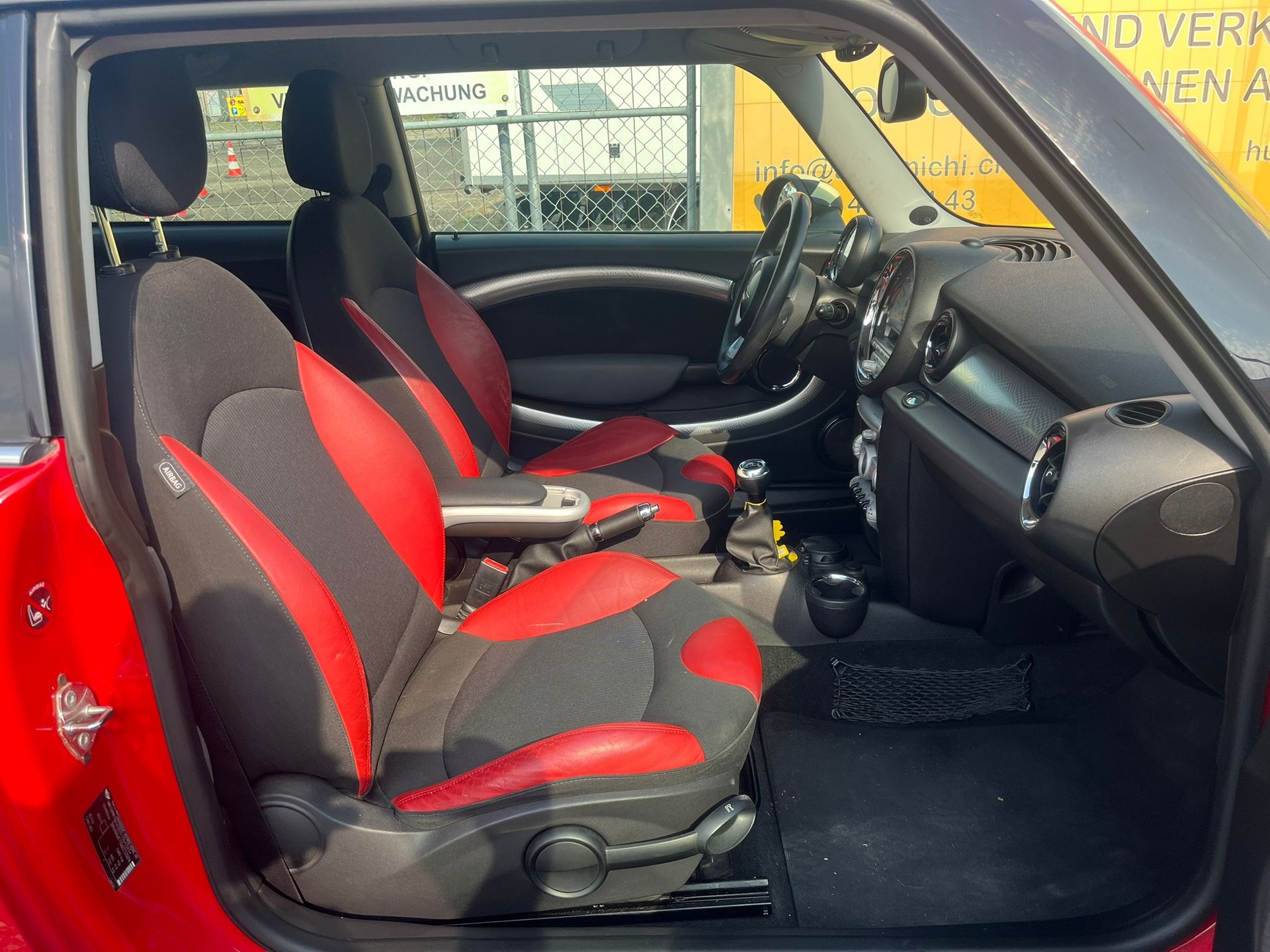 MINI Cooper S-image-3