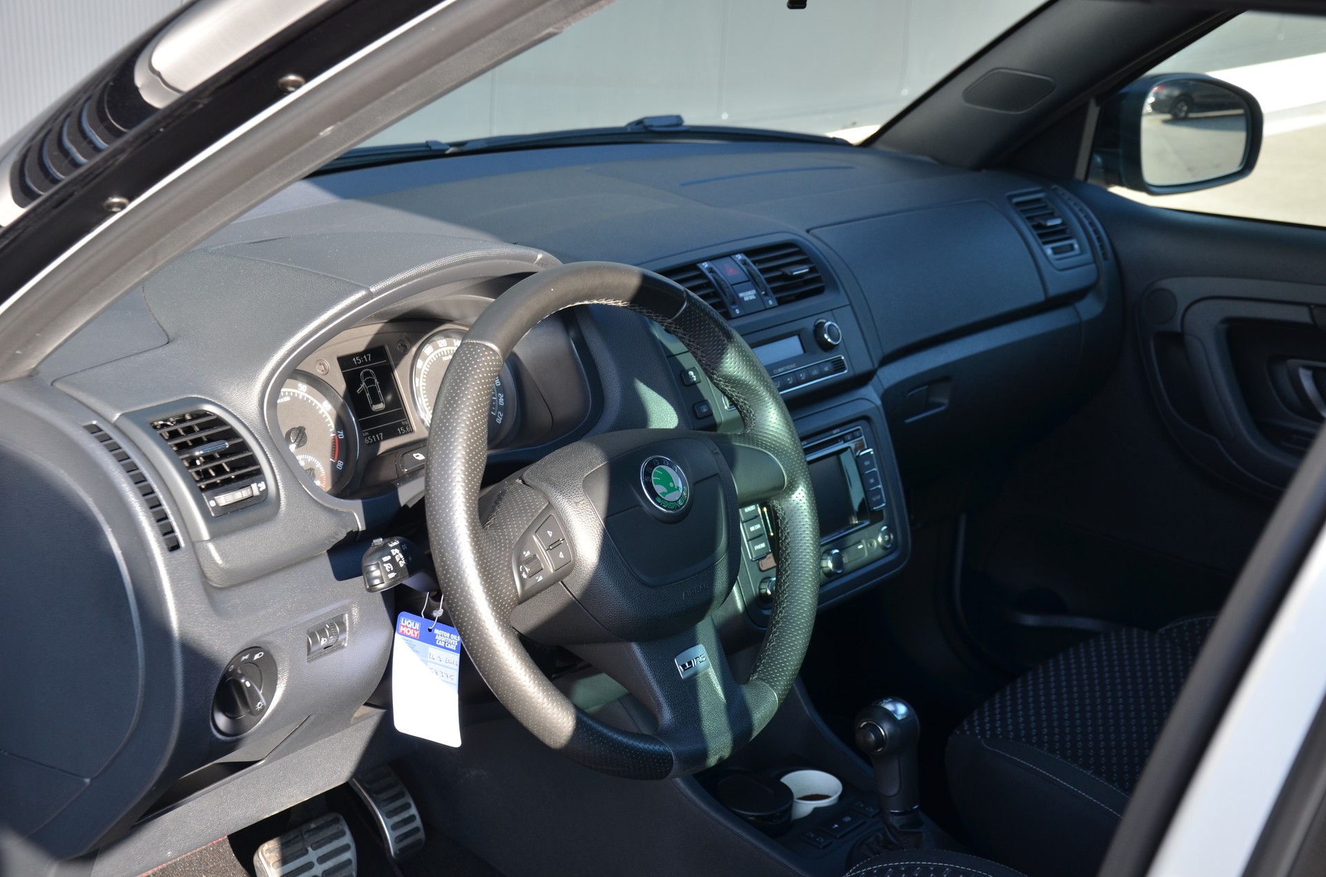 SKODA Fabia 1.4 TSI RS DSG-image-10