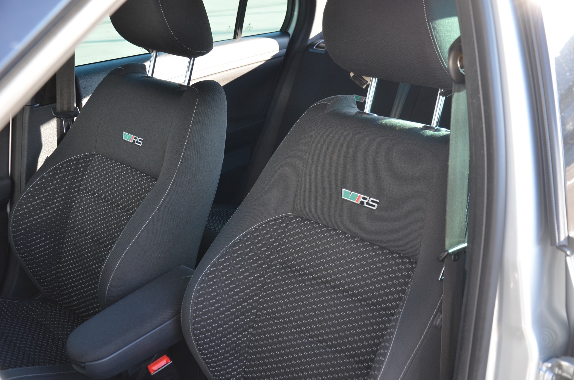 SKODA Fabia 1.4 TSI RS DSG-image-11