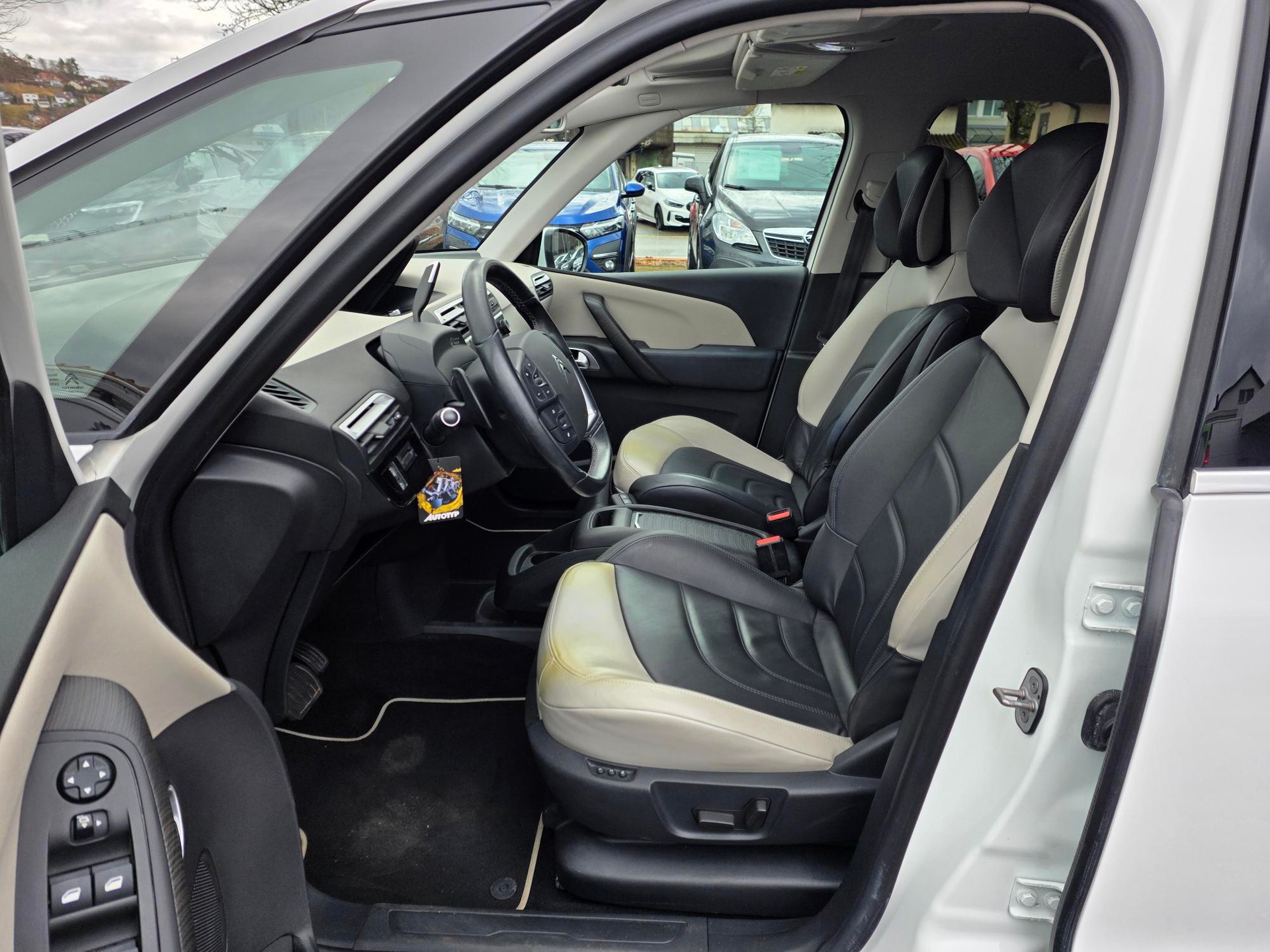 CITROEN C4 Spacetourer 1.5 BlueHDi Feel Edition-image-5