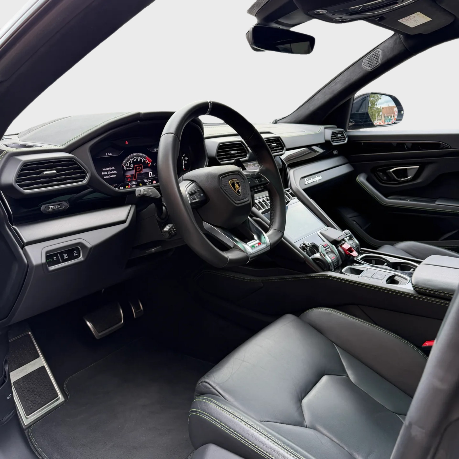 LAMBORGHINI Urus E-Gear-image-6