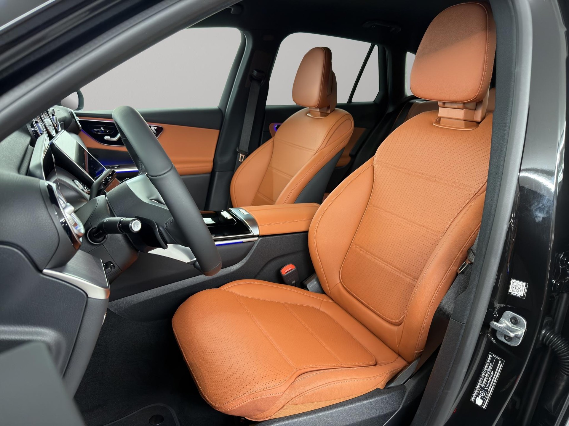 MERCEDES-BENZ GLC 220 d Avantgarde 4matic-image-5