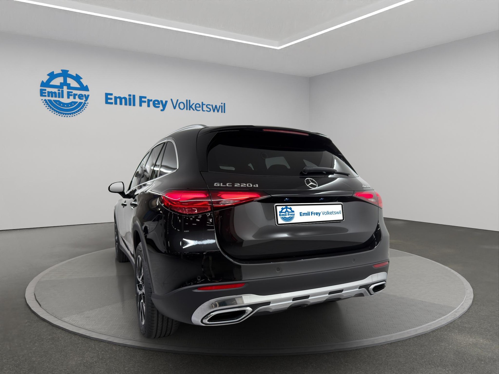 MERCEDES-BENZ GLC 220 d Avantgarde 4matic-image-2