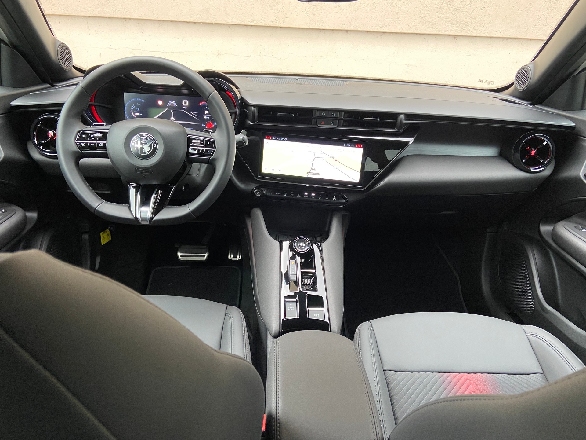 ALFA ROMEO Junior 1.2 48V Hybrid Speciale Tech-image-3