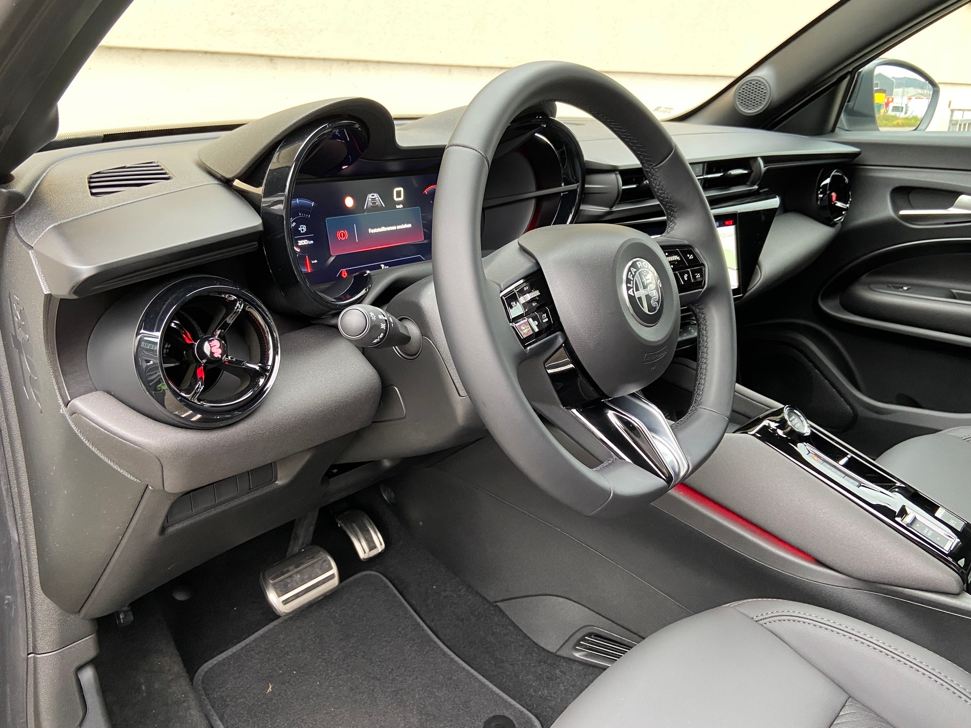 ALFA ROMEO Junior 1.2 48V Hybrid Speciale Tech-image-4