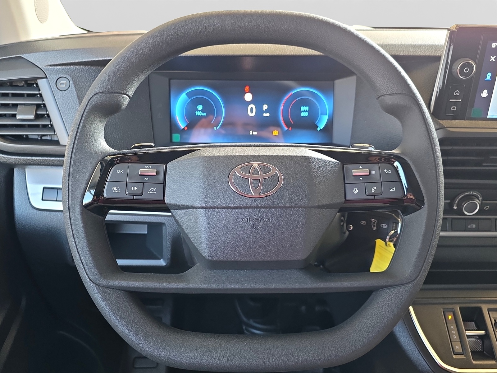 TOYOTA PROACE Van L1 2.0 D Advanced-image-9