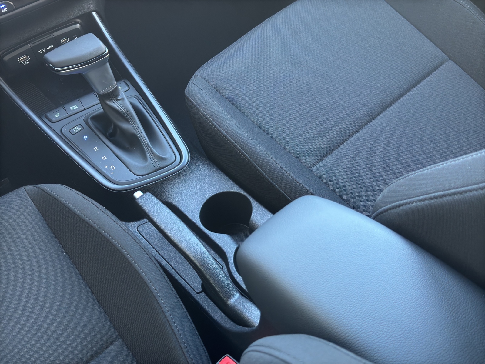 HYUNDAI i20 1.0 T-GDi Amplia Safety-Pack-image-8