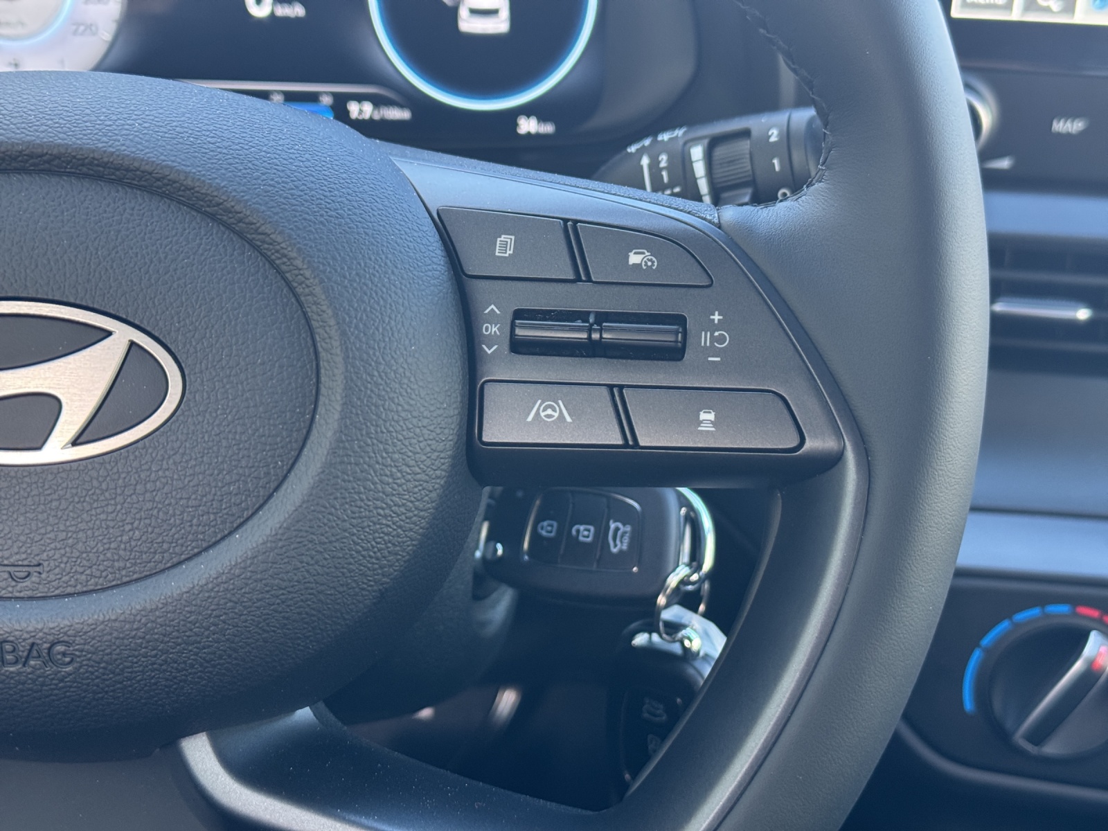 HYUNDAI i20 1.0 T-GDi Amplia Safety-Pack-image-11