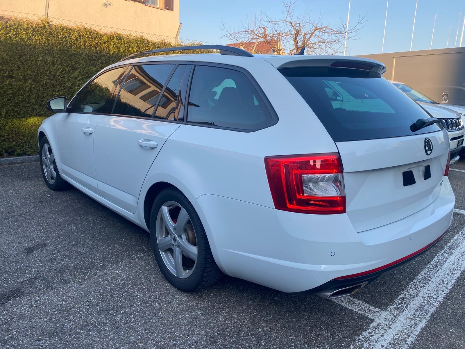 SKODA Octavia Combi 2.0 TDI RS DSG-image-4