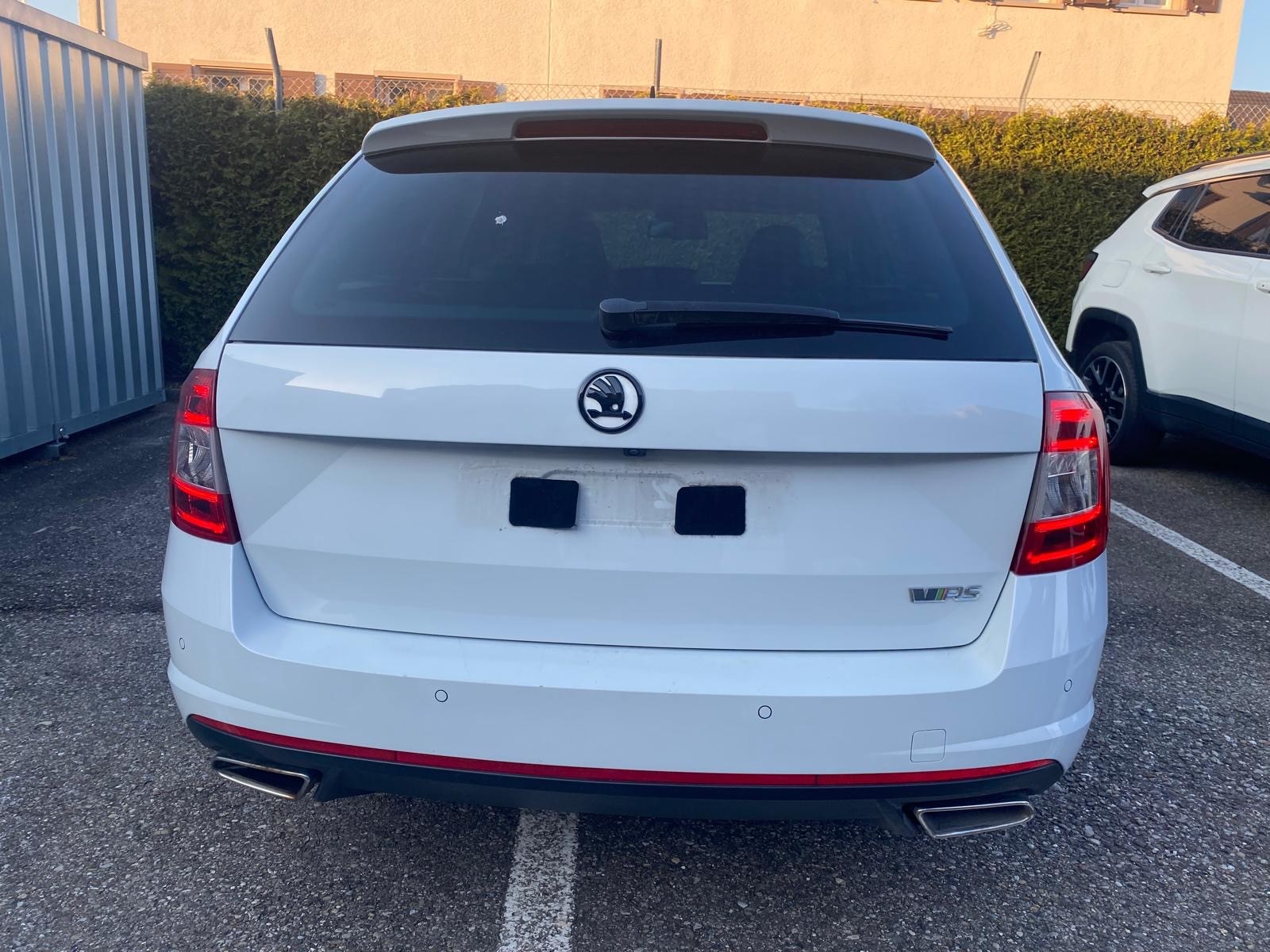SKODA Octavia Combi 2.0 TDI RS DSG-image-2
