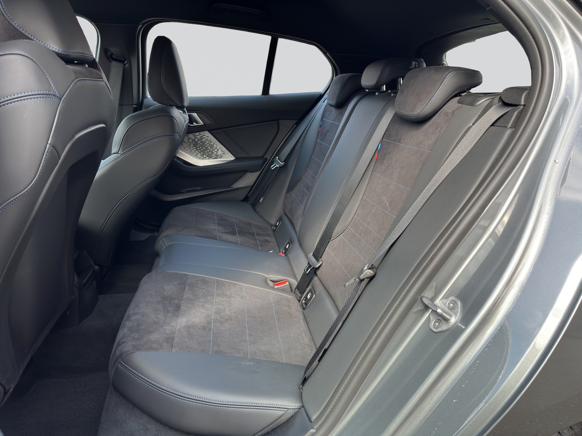 BMW 120 M Sport Steptronic-image-7
