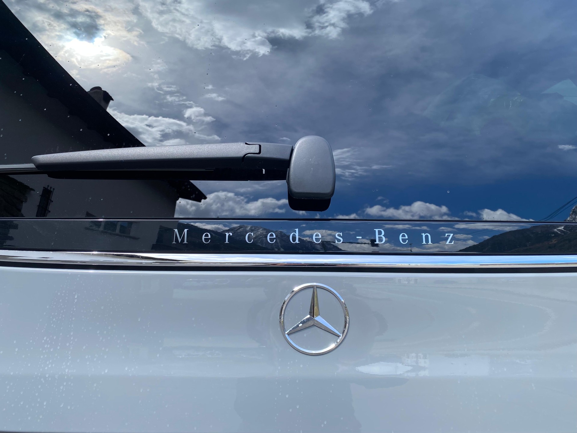 MERCEDES-BENZ V 250 d Avantgarde lang Van 4Matic-image-14