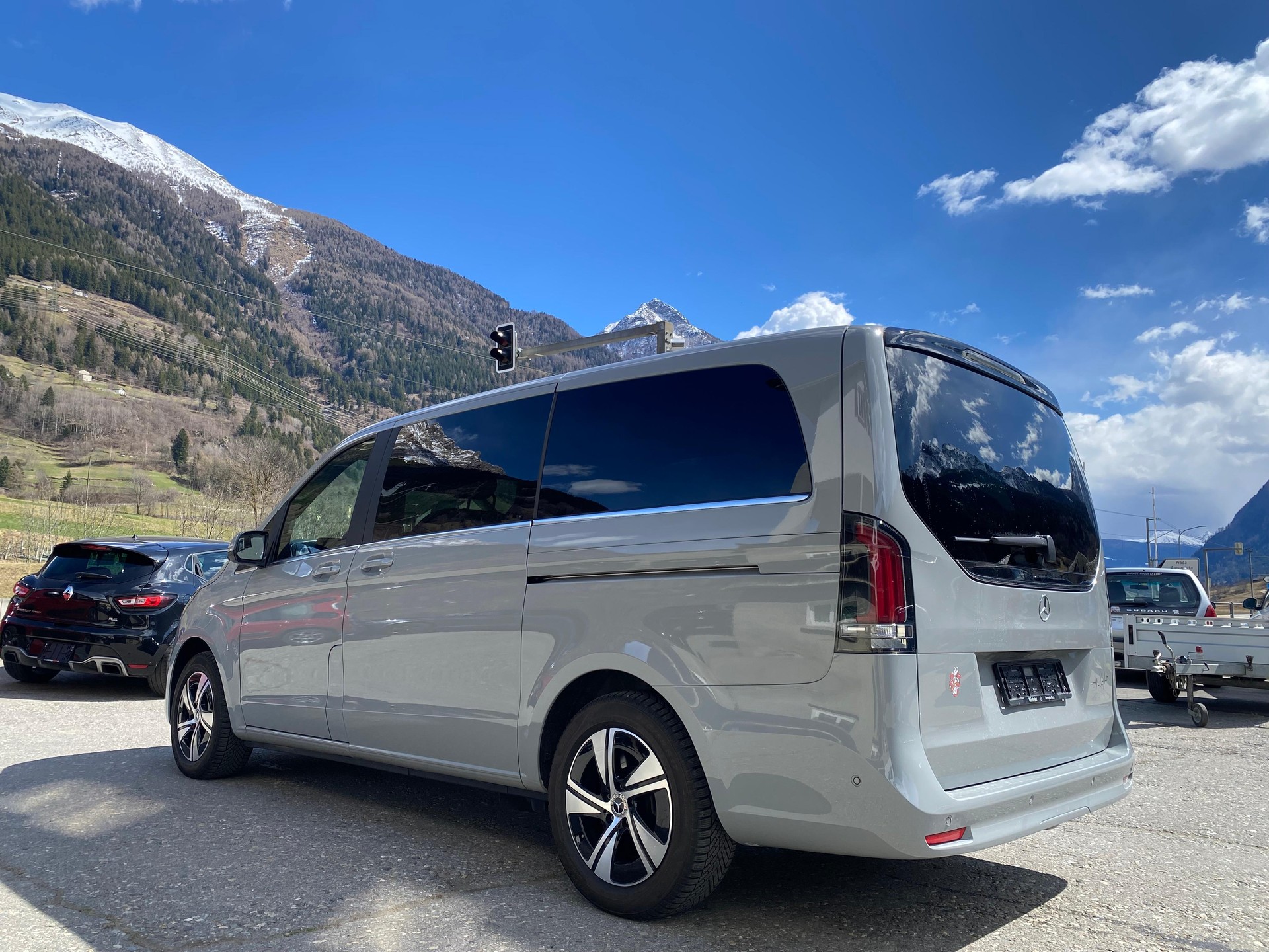 MERCEDES-BENZ V 250 d Avantgarde lang Van 4Matic-image-1