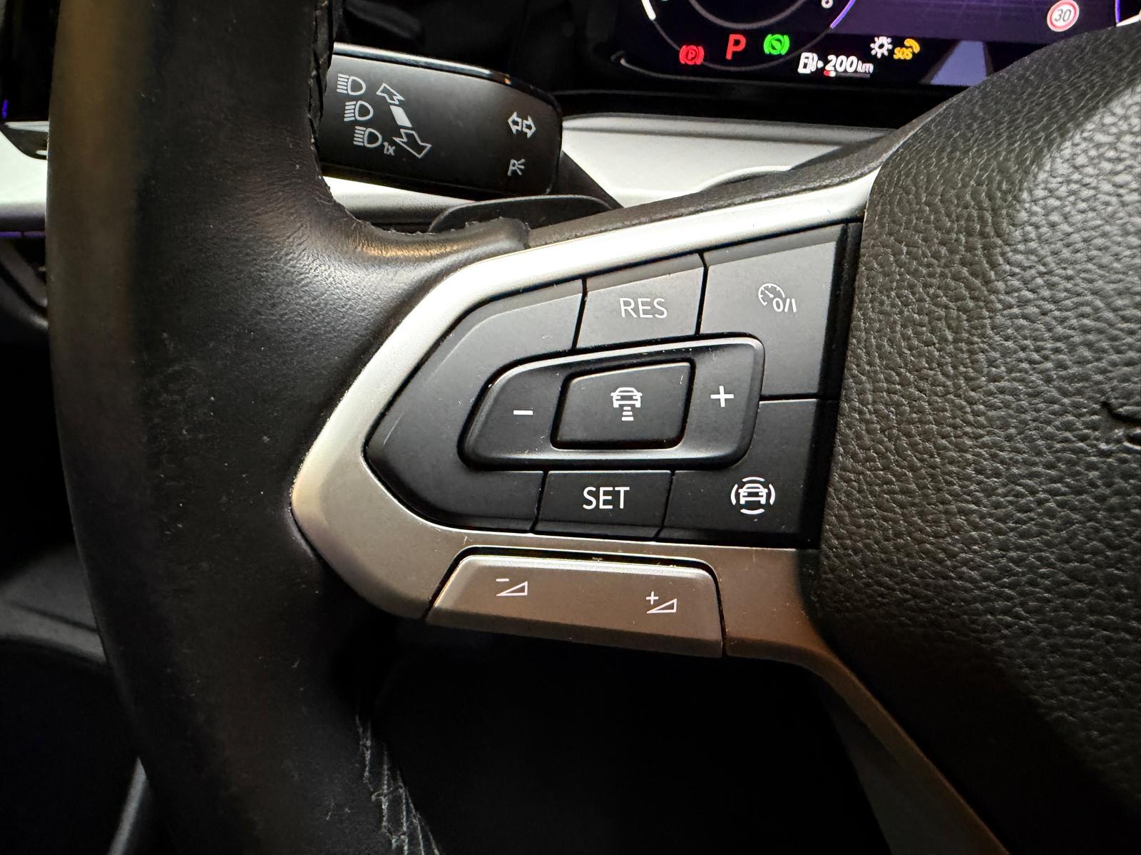VW Golf VIII Variant 1.0 eTSI Life DSG-image-19