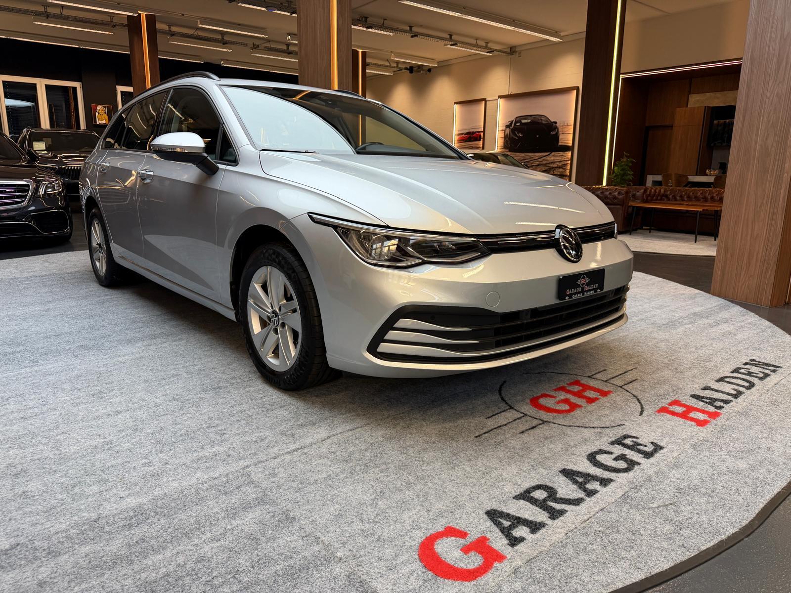 VW Golf VIII Variant 1.0 eTSI Life DSG-image-0