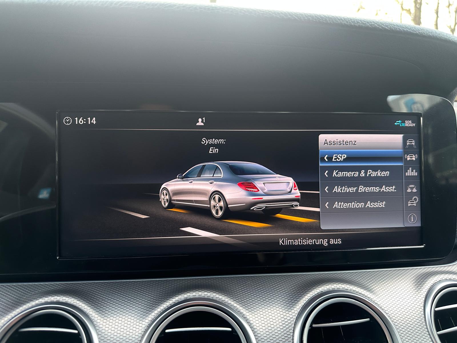 MERCEDES-BENZ E 220 d Avantgarde 9G-Tronic-image-25