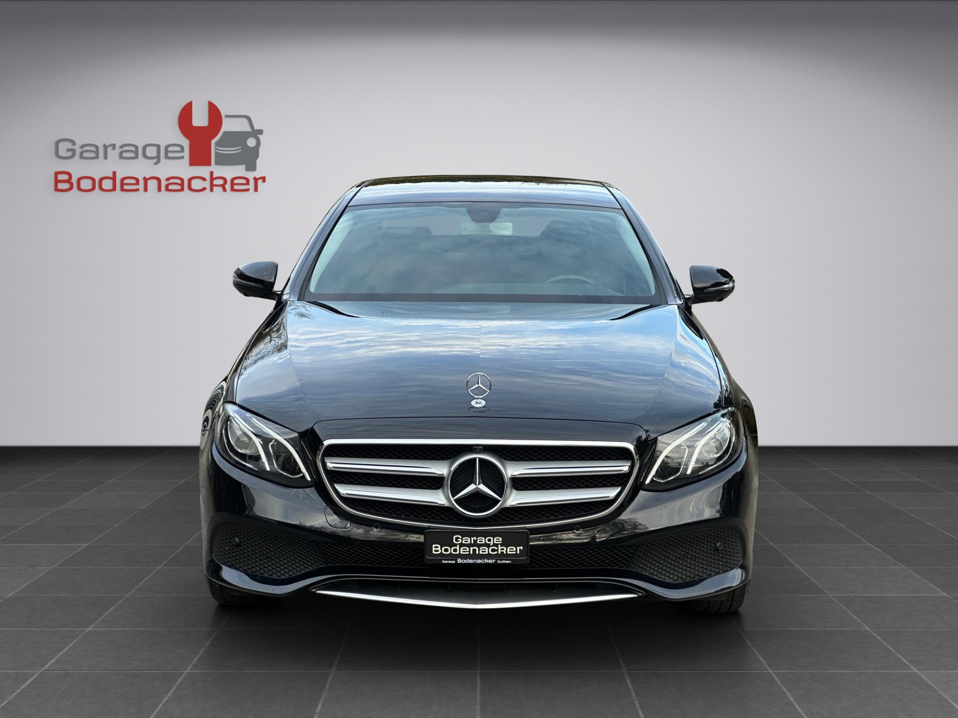 MERCEDES-BENZ E 220 d Avantgarde 9G-Tronic-image-15